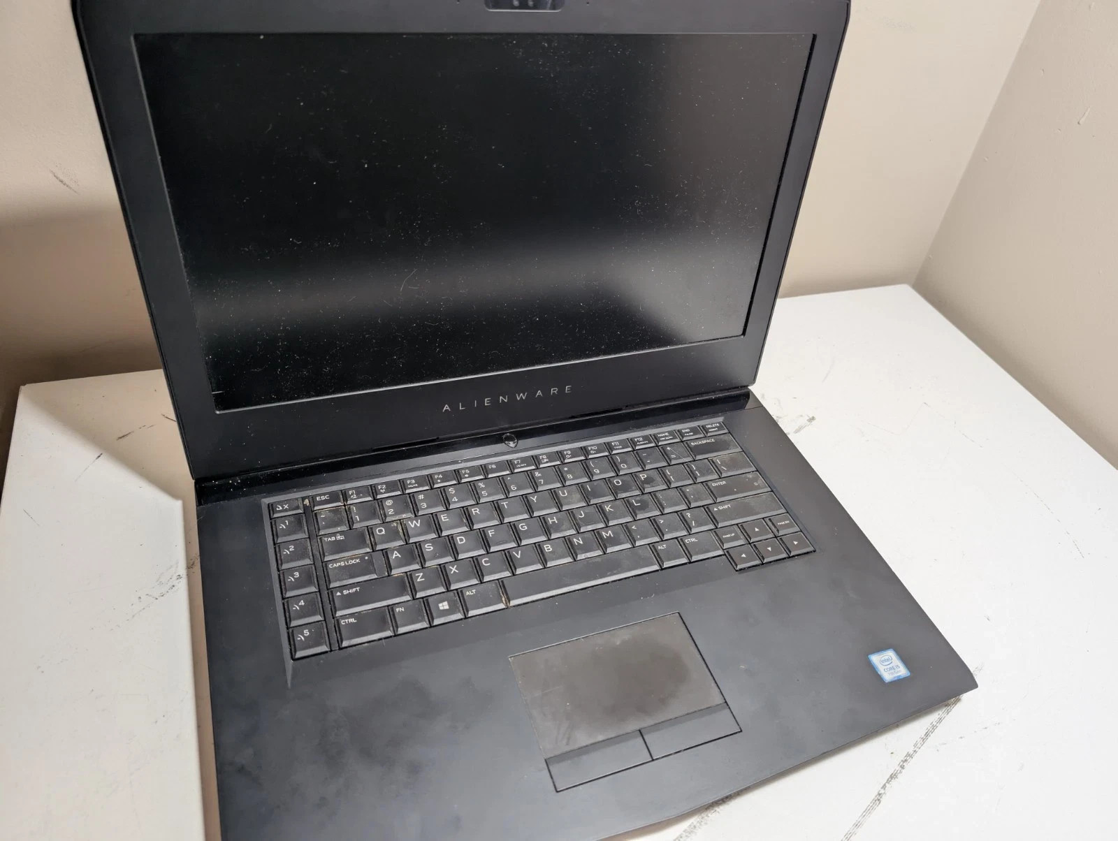 For Parts Alienware 15 R3 i5-7300HQ 2.5GHz 16GB RAM 250GB SSD Nvidia GTX 1060
