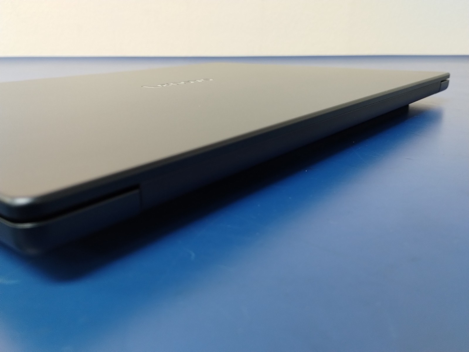 Lenovo IdeaPad 5 2-in-1 16AKP10, AMD Ryzen AI 7 350, 16 GB RAM, 1 TB NVMe SSD