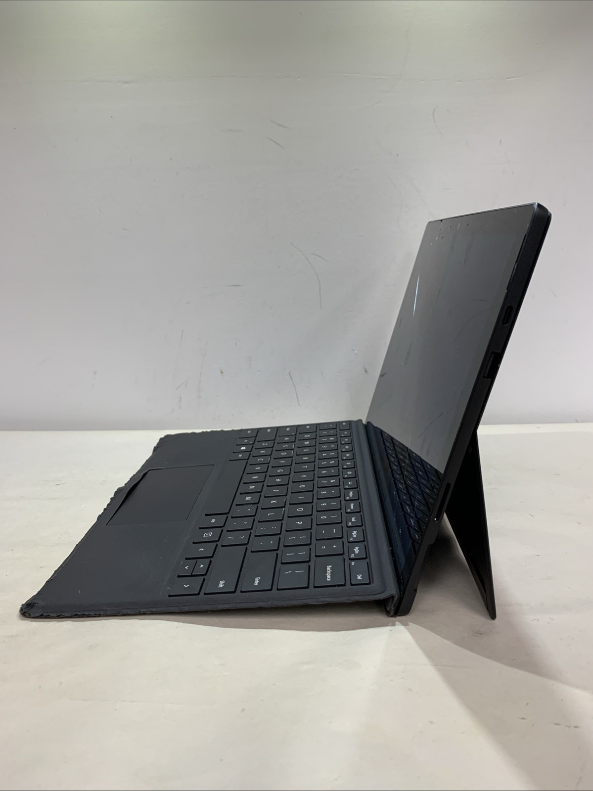 Microsoft Surface Pro 7 1866 Intel Core i5-1035G4 8GB RAM 256GB SSD W11P READ!