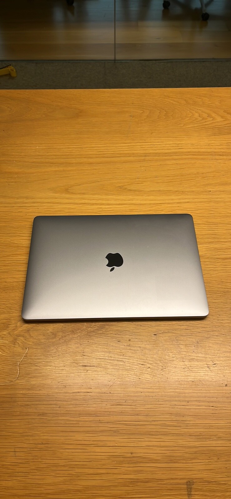 2019 13 inch MacBook Pro Touch Bar 128gb