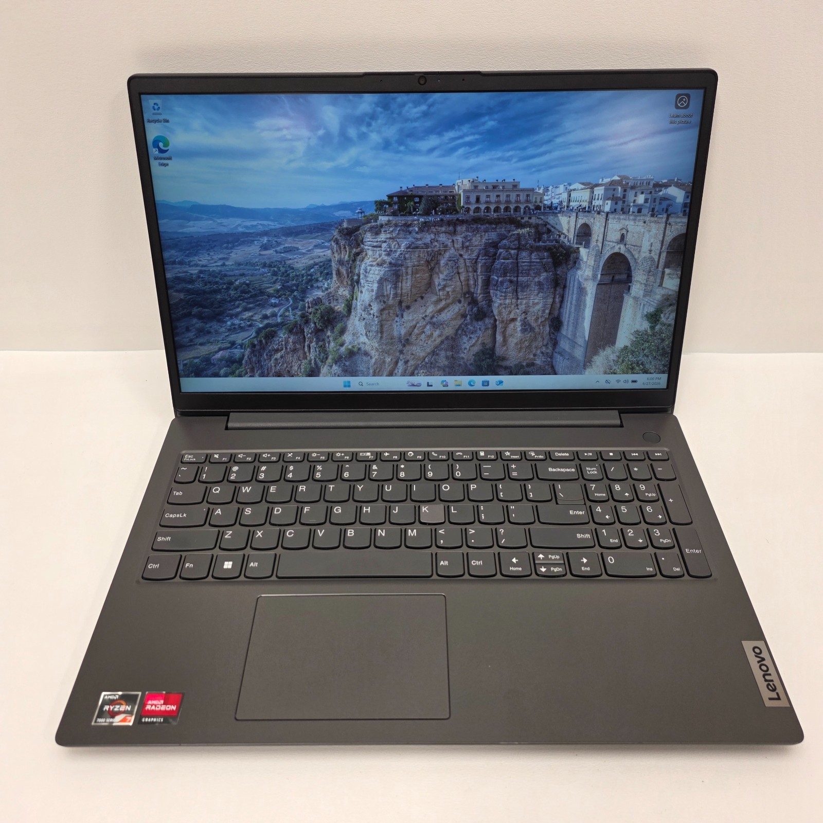 Lenovo V15 G4 ABP 15.6″ FHD Ryzen 7 7730U 2.00GHz 40GB DDR4 1TB NVMe Win11 PRO