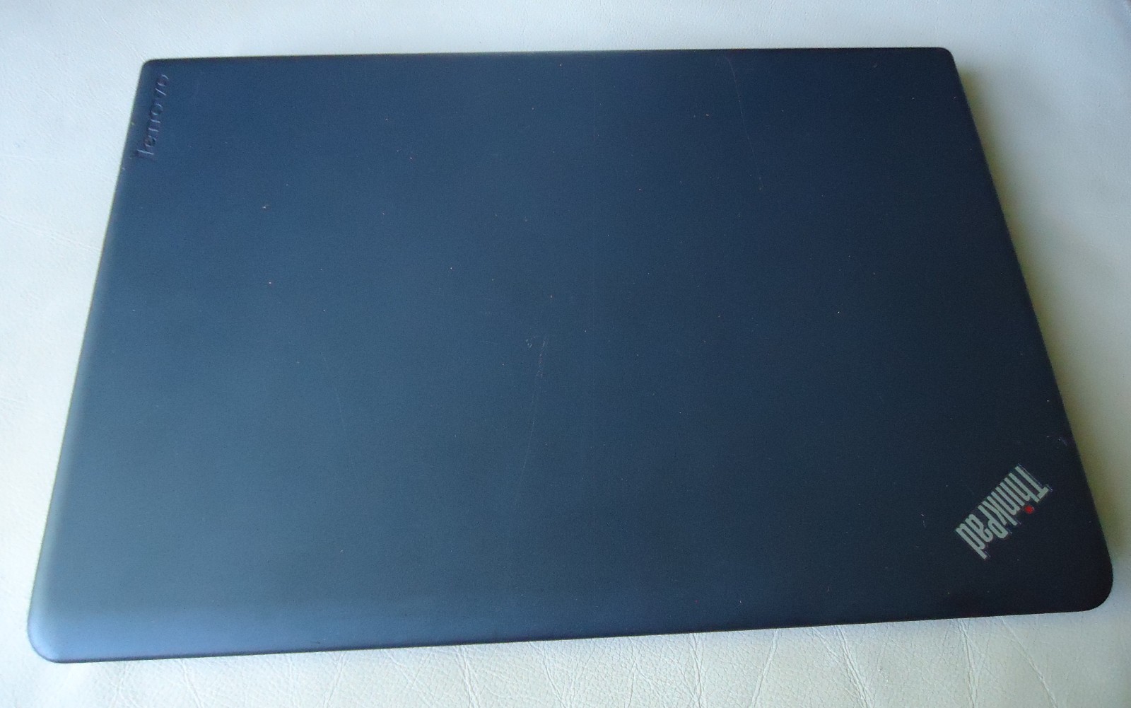 Lenovo ThinkPad E555 15.6″ Laptop AMD 6-7000 for Parts of Repair