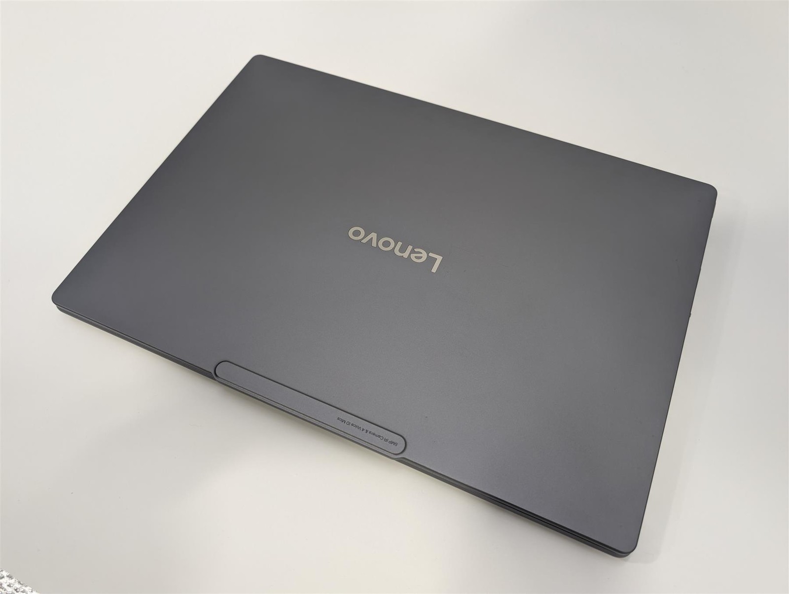 Lenovo Slim 7 14″ Core Ultra 7 258V 32GB 1TB SSD Arc Luna Grey Used-Very Good