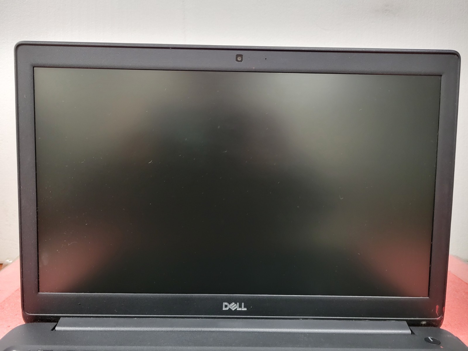 Dell Latitude 3500 14″ i5-8265U 8GB RAM Win 10 Pro *AS IS/No HDD/Read* | LP431