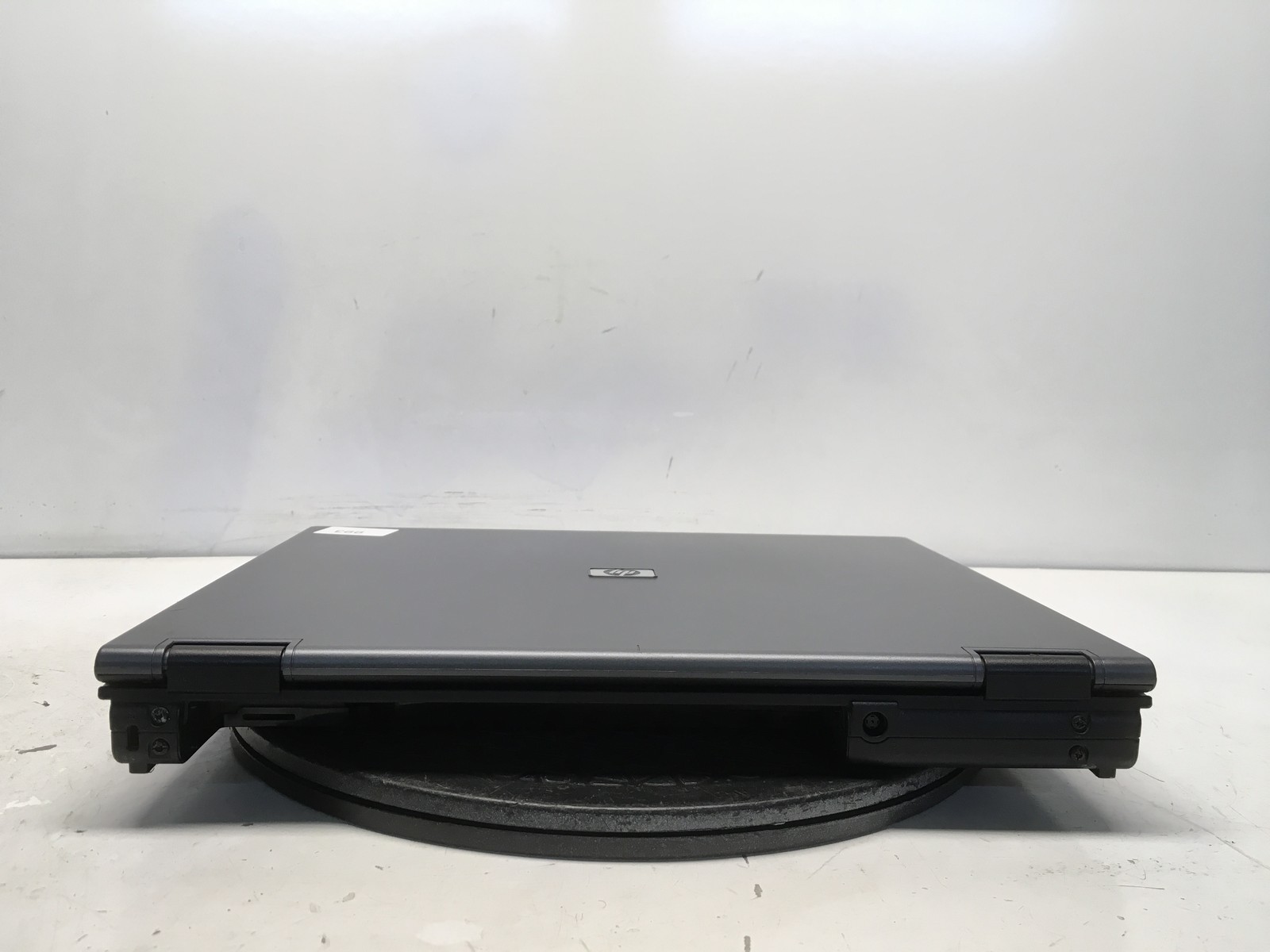 HP Compaq NX6310 Intel Core Solo T1300 1667MHz 1 GB NO HDD No Batt