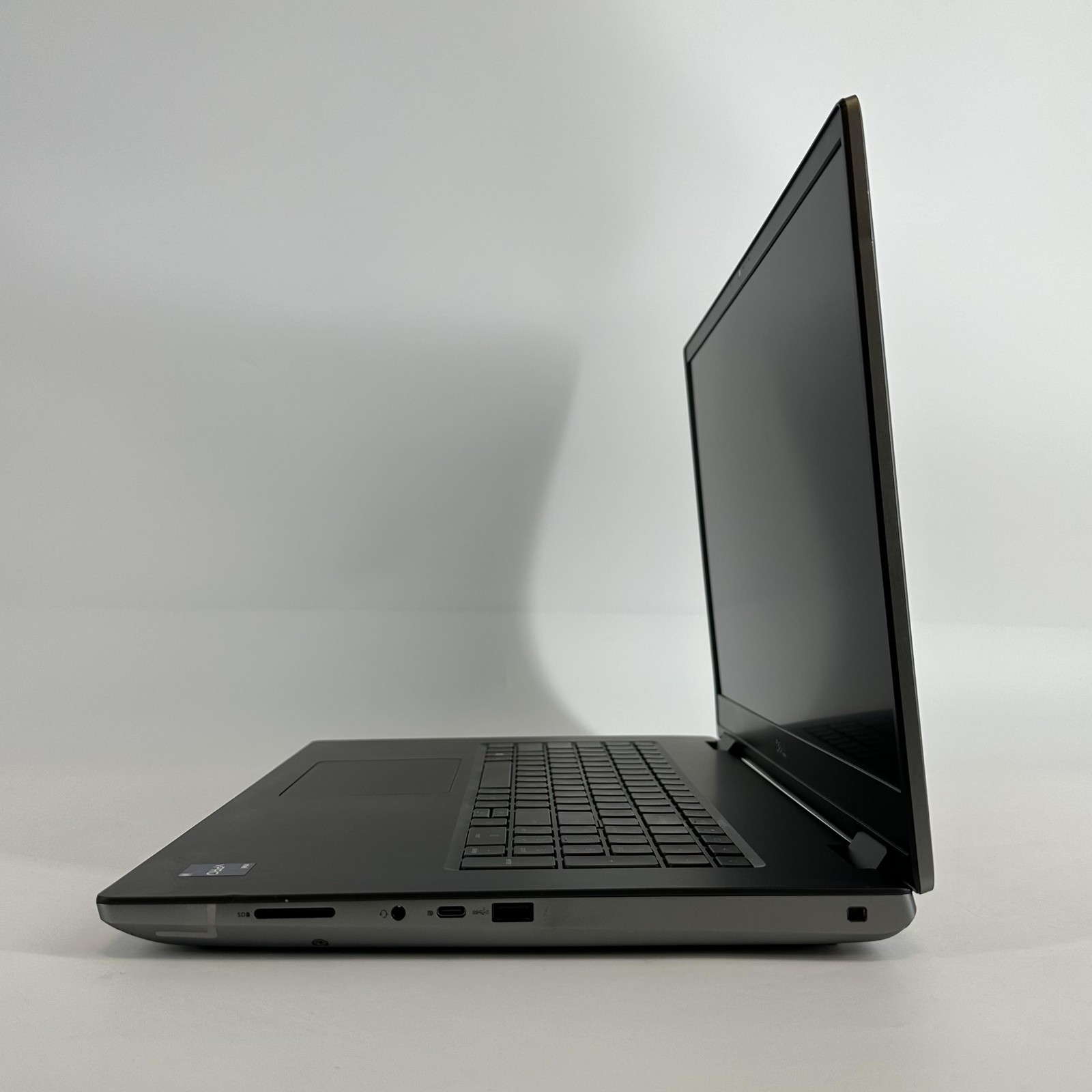 Dell Precision 7780 17.3 FHD i9-13950HX 64GB 512GB SSD RTX 4000 Ada FRAME GAP