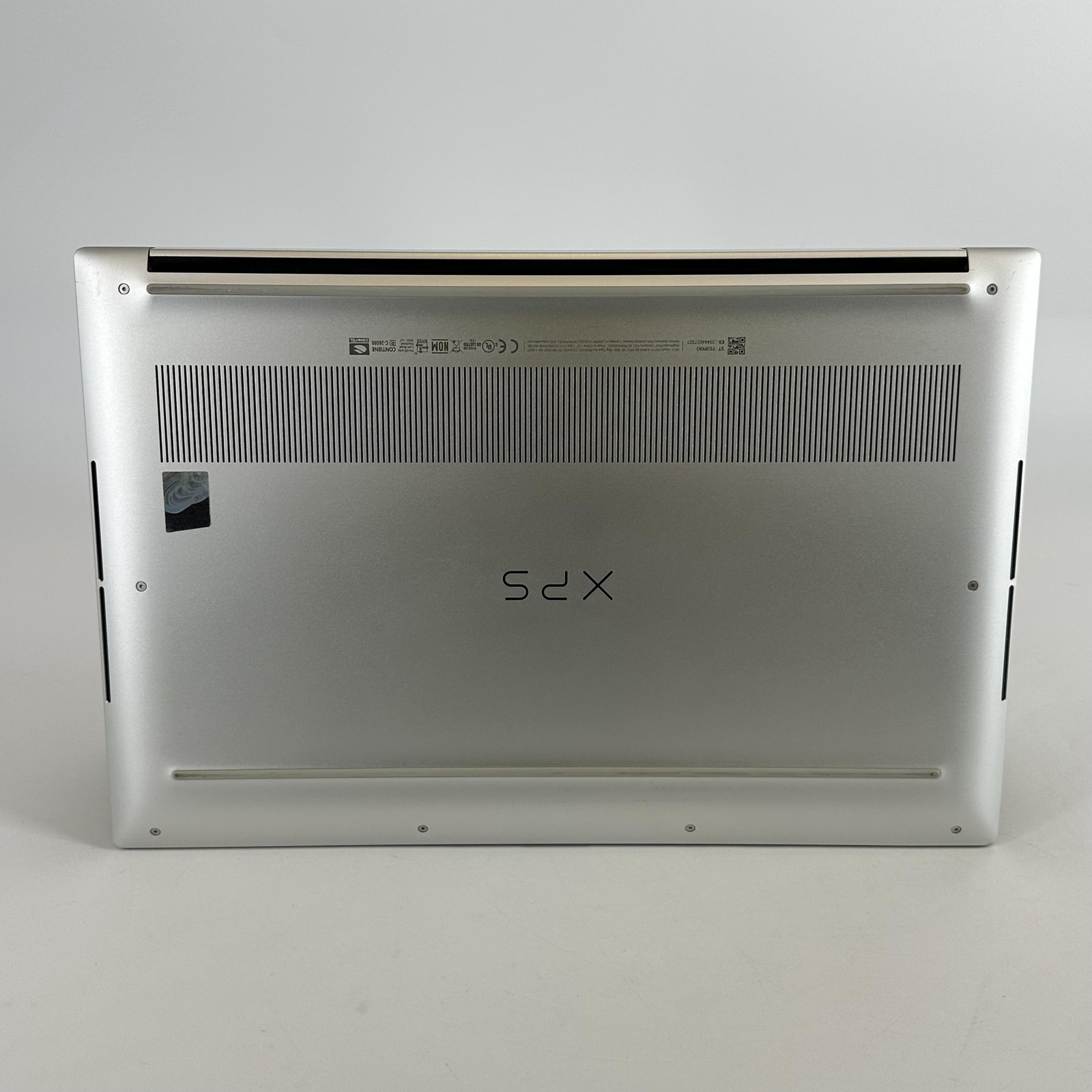 Dell XPS 15 9520 FHD+ 2.3 GHz i7-12700H 16GB 512GB SSD NVIDIA RTX 3050 Good