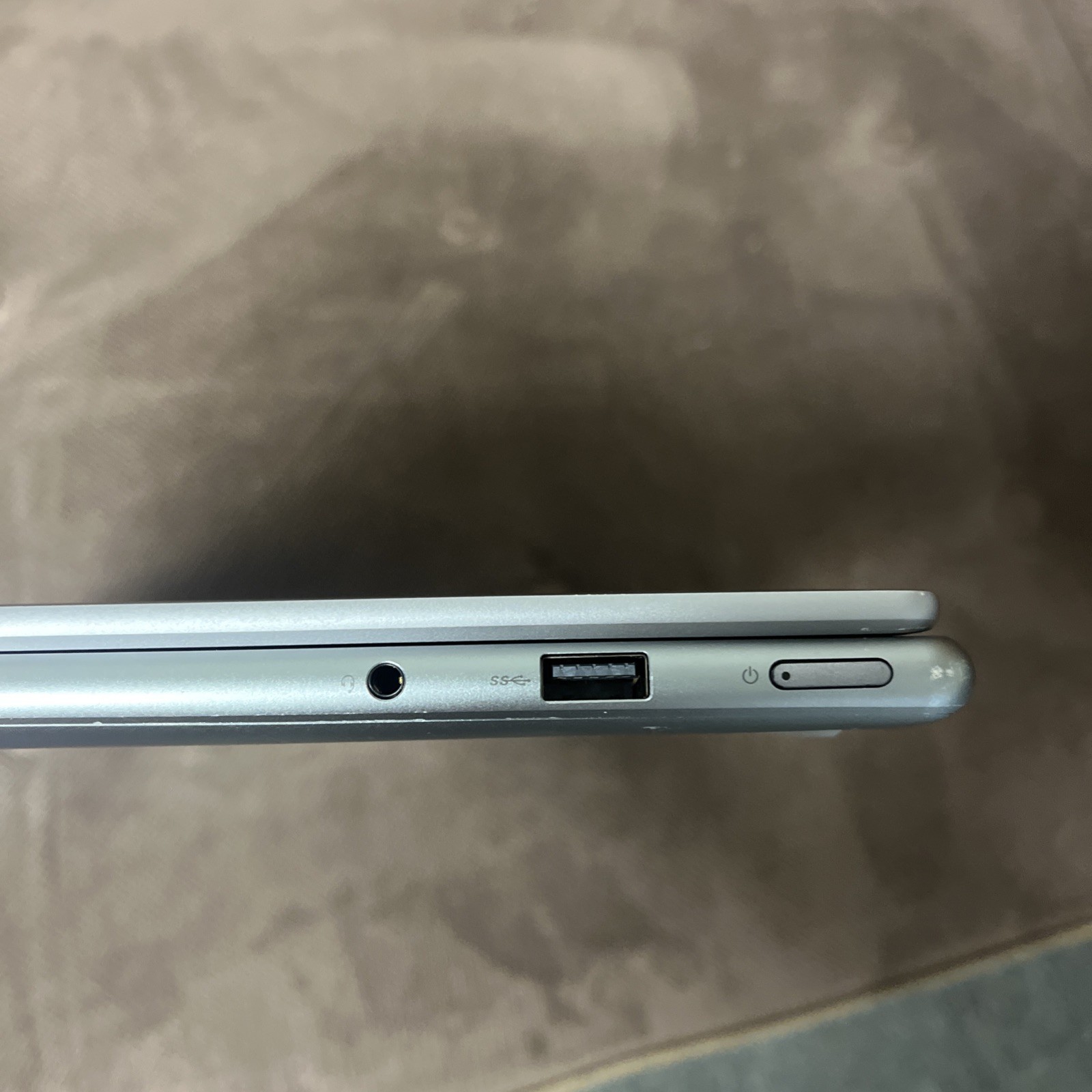Lenovo Yoga 7i 16IAP7 16″ touch , Intel Core i7, Unknown Specs