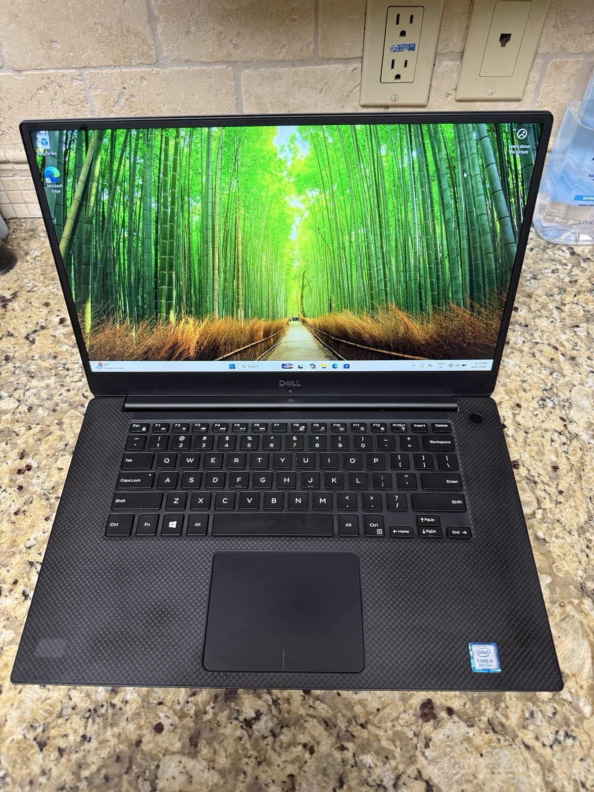 Dell XPS 15 9570 Intel Core i5-8300H 2.3GHz 8GB RAM 256GB NVMe GTX 1050 No OS