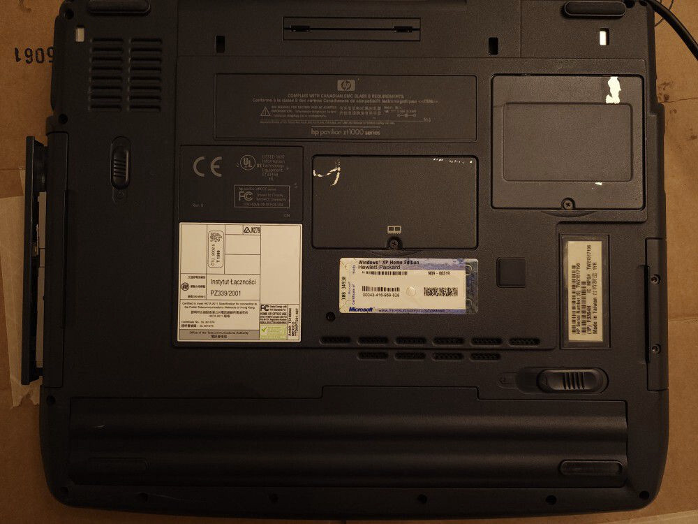 Vintage HP Laptop Zt1175