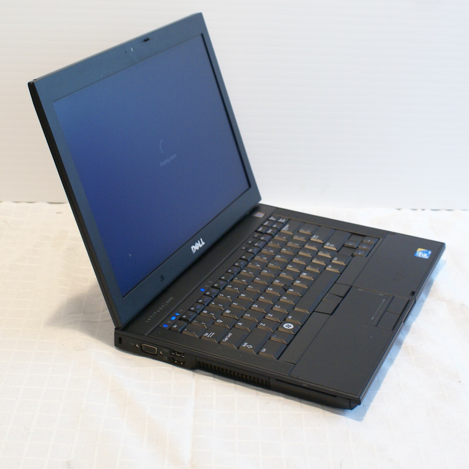 Dell Latitude E6400 Intel C2D P-8700 2.53Ghz 4GB 250GB Windows 10 Pro Ac Adapter