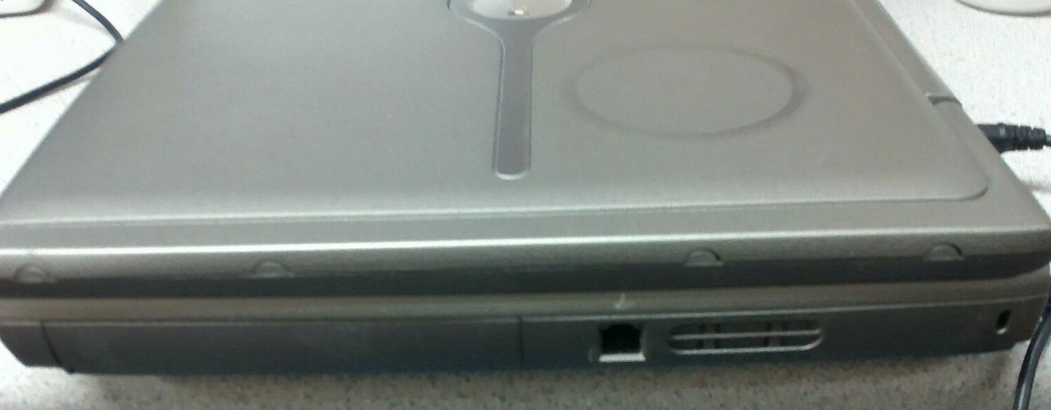Dell Inspiron 1150 14.1″ Laptop w/ Intel Celeron @ 2.60GHz 256MB RAM No HDD&A/C