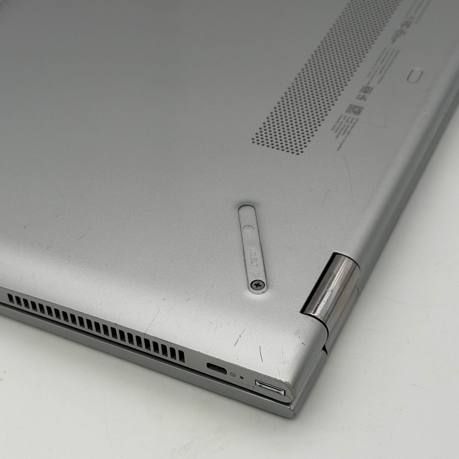 HP 14M-BA015DX 14-inch Core i3 2.4GHz 8GB RAM 512GB SSD Laptop Silver