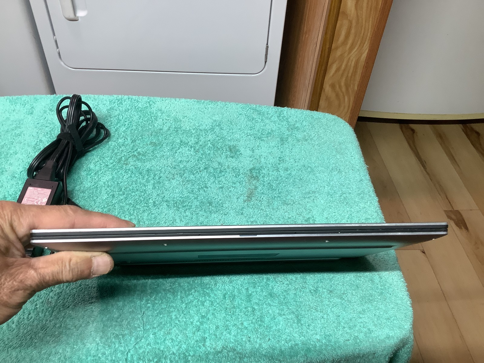 Dell XPS 9360, i5 7200u, 8 GB – 256 GB M2 NVMe SSD Windows 11 Pro # 5XK22G2