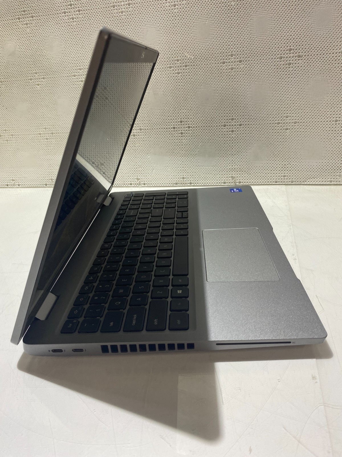 DELL LATITUDE 5520 i7-1185G7 3.0GHz 8GB RAM 512GB SSD NVMe IRIS XE WIN 11 PRO