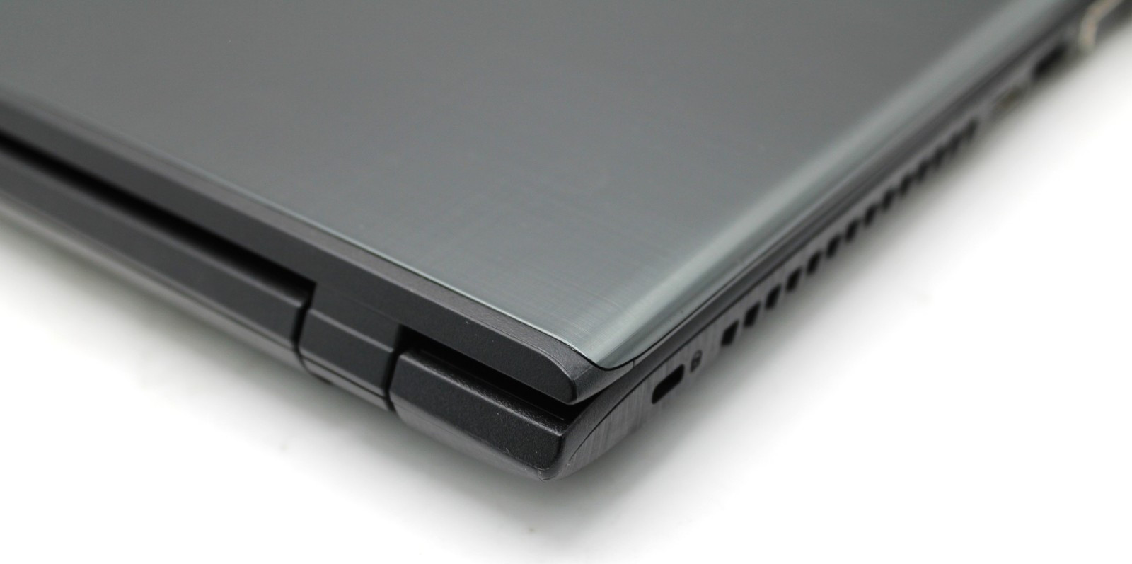 Acer Aspire E5-576 i3-8130U@2.20GHz 4GB DDR3 NO STORAGE OR OS *PARTS/REPAIR*