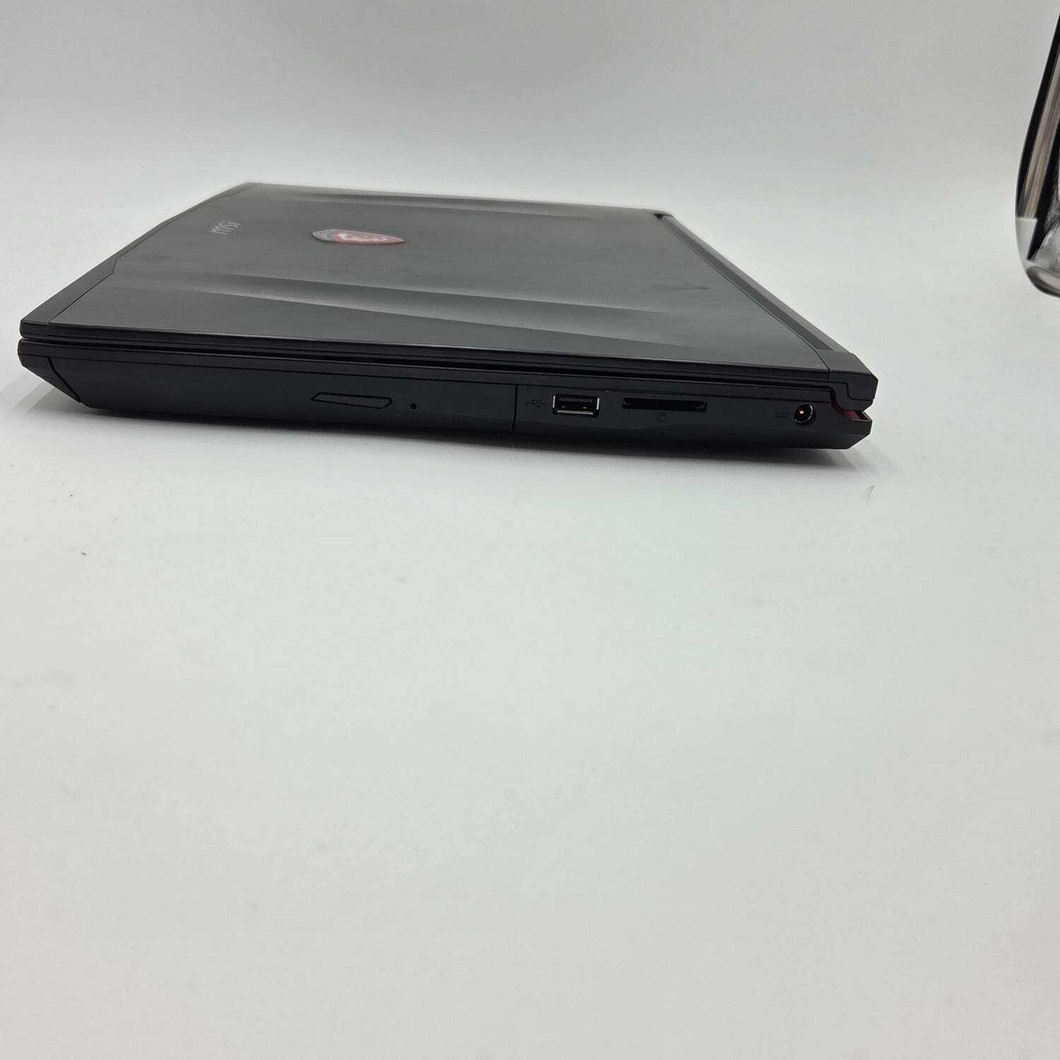 MSI Notebook PC MS-16J2 15.6″ i7-5700HQ 2.7GHz 16GB RAM 128GB SSD GeForce GTX 96