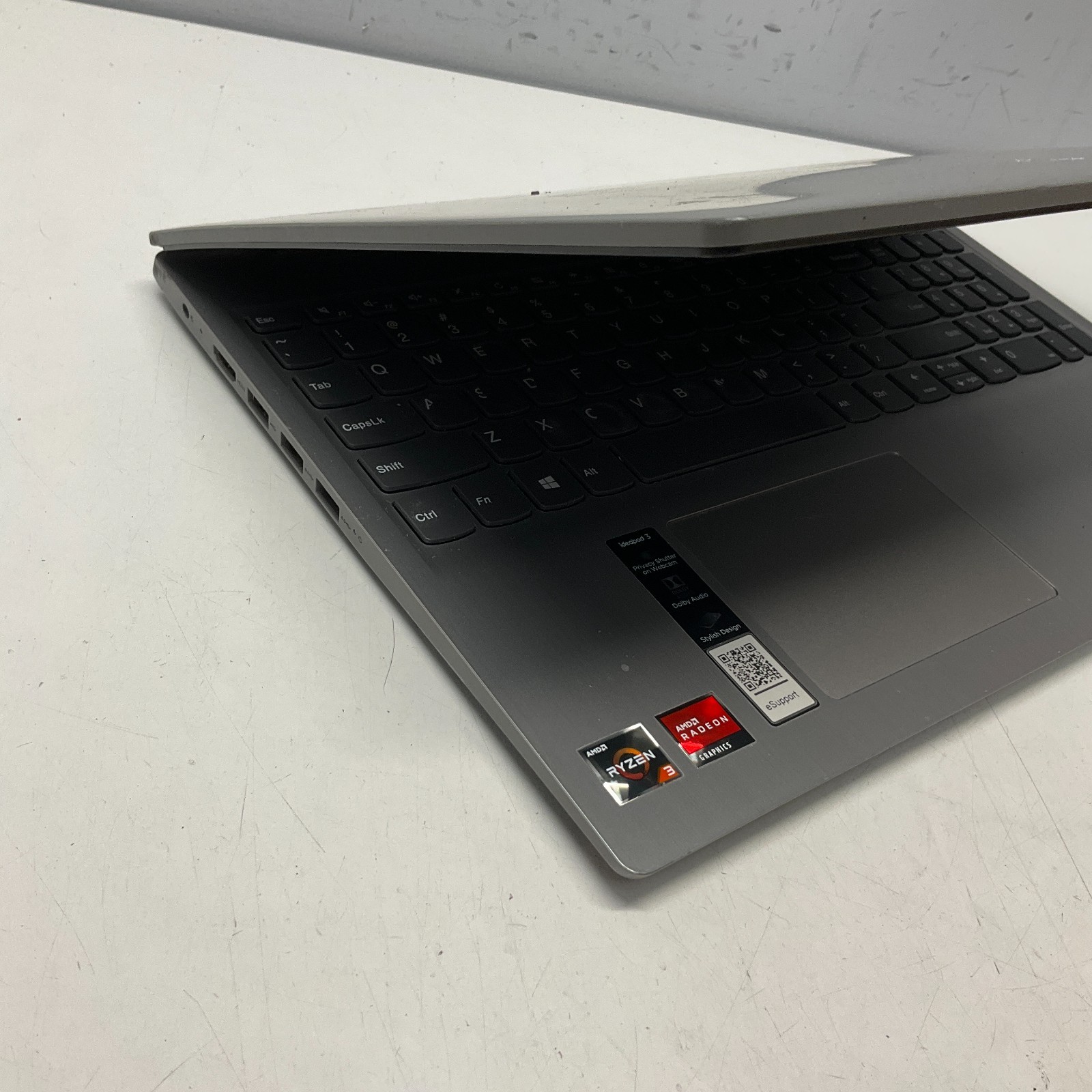 Lenovo IdeaPad 3 15ADA05 Laptop Ryzen 3 3250U 2.60GHz 8GB 256GB SSD Win 11 Pro