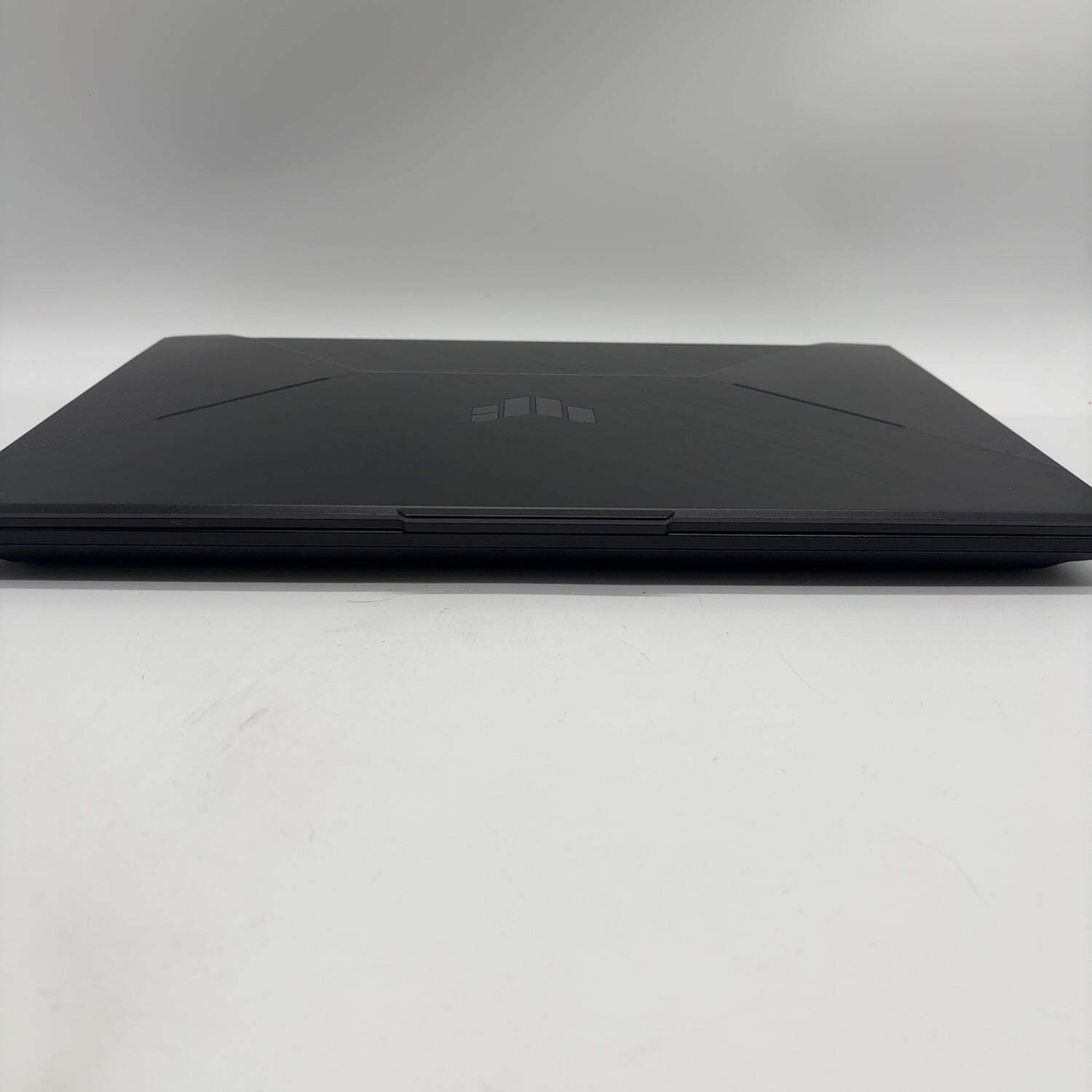 Asus TUF A17 17.3″ Ryzen 5 4600H 3.0GHz 8GB RAM 512GB SSD GeForce GTX 1650