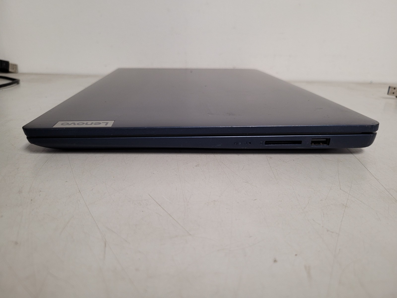 Lenovo ideapad 1 15AMN7 15.6″touch rayzen5 7520u 8gb ram 256gb ssd w11p MP2MKTE2