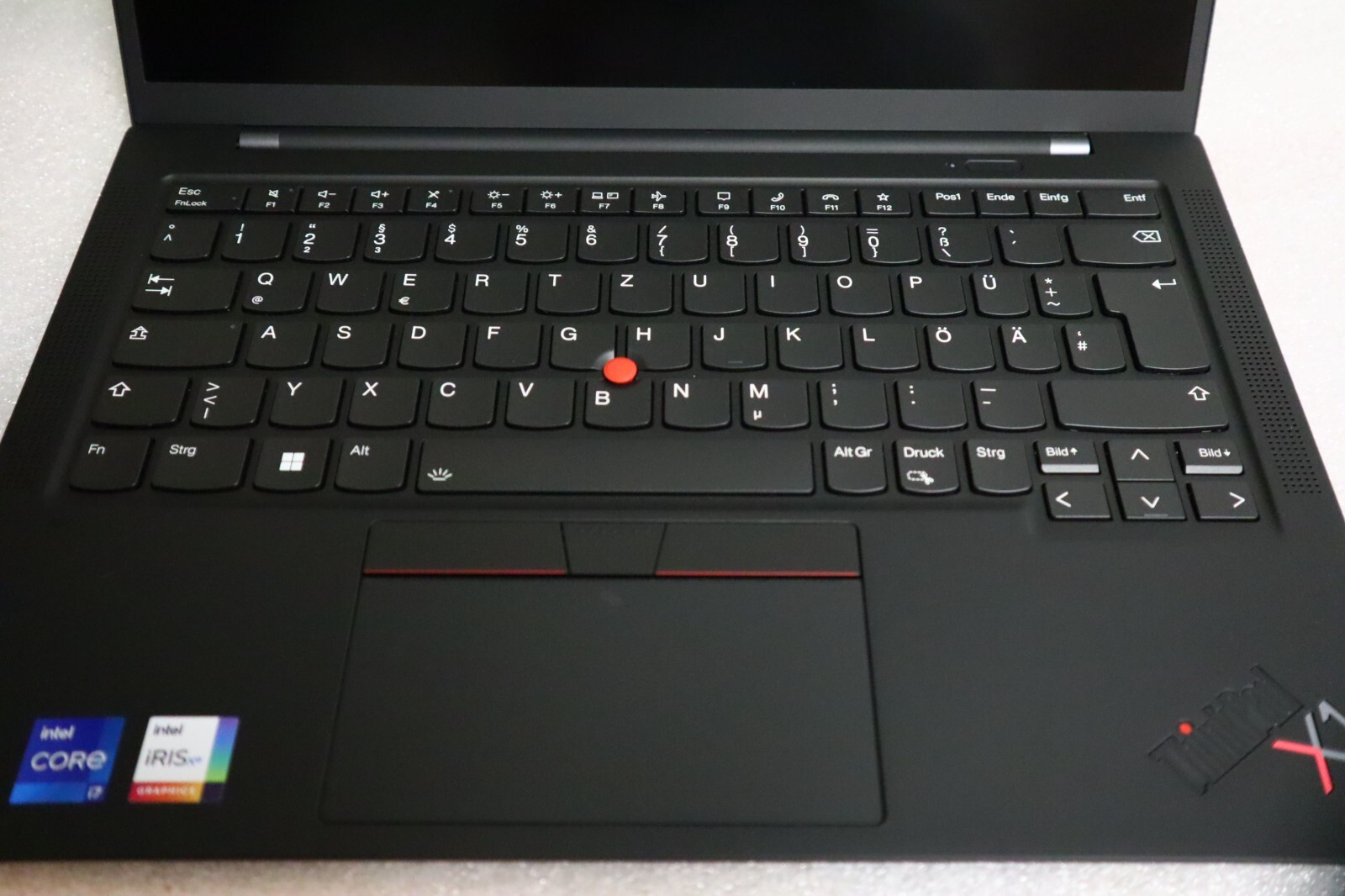 Wow / Lenovo/THINKPAD X1 Carbon G9 i7-41.1oz7 1.1oz/ 4.5oz/ Wuxga / NFC/ Linux /