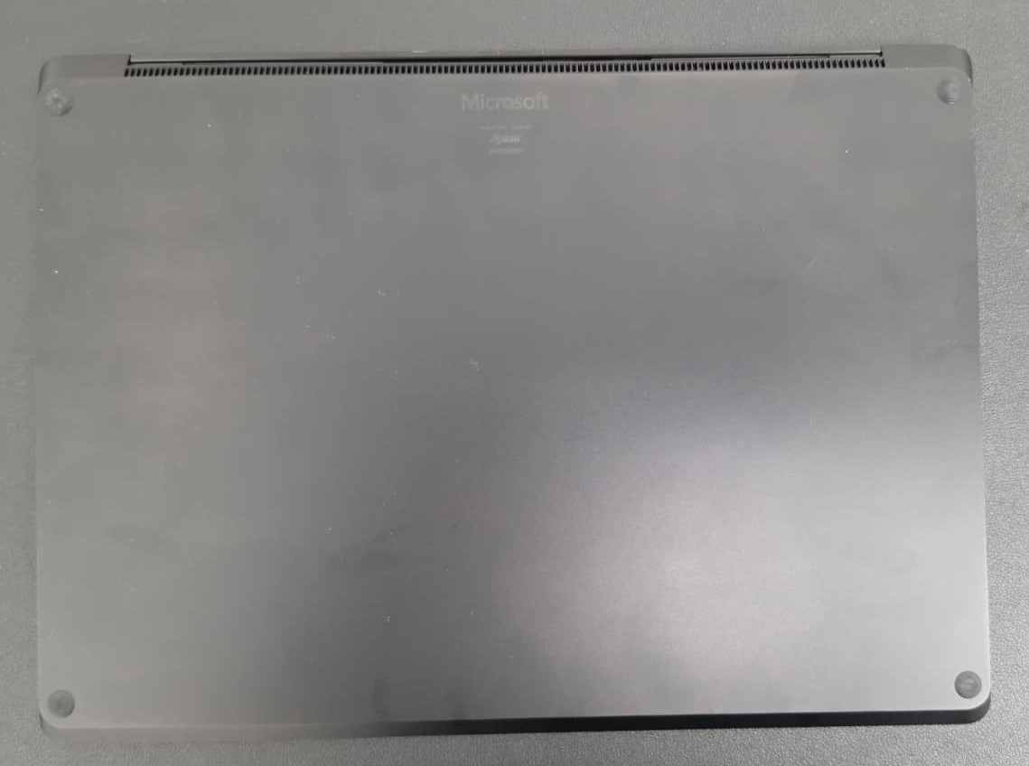Microsoft Surface Laptop 4 – 13.5″ Touch i7 16GB Ram 512 GB SSD No OS ***READ***