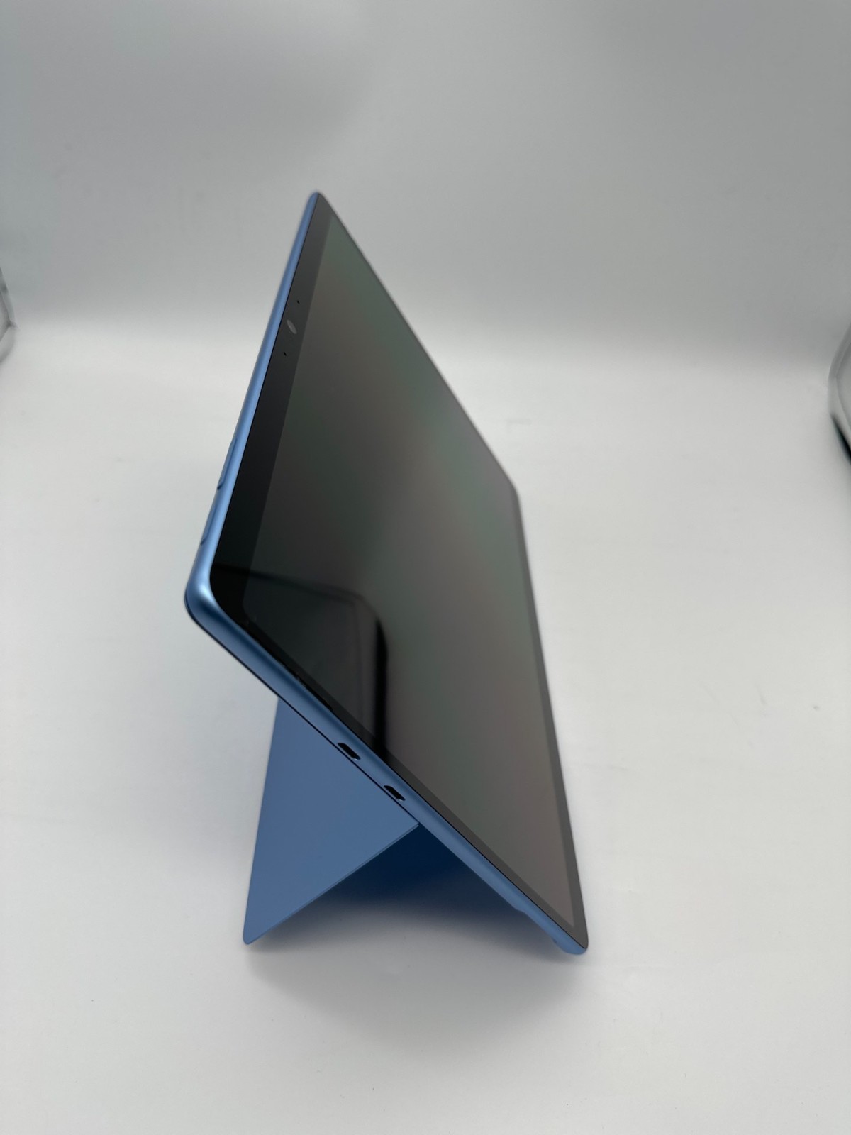 Microsoft Surface Pro 11 13″ OLED Snapdragon X ELITE 16/256 GB Win 11 pro