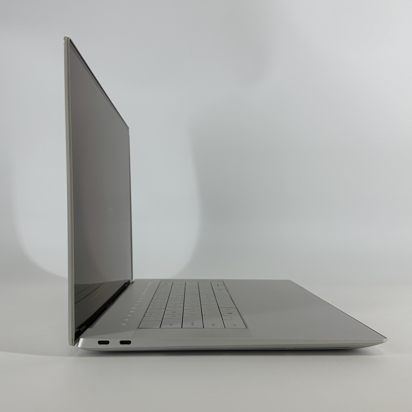 Dell XPS 16 9640 UHD+ TOUCH 2.5 GHz Ultra 9 185H 32GB 1TB SSD RTX 4060 Good