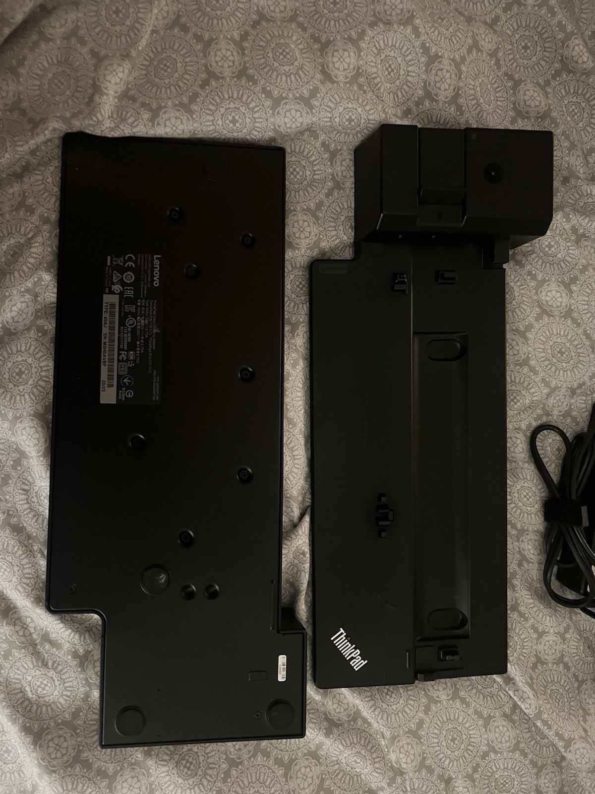 💻 Lenovo ThinkPad T14 Laptop + 2 Lenovo 40AJ Ultra Docking Stations