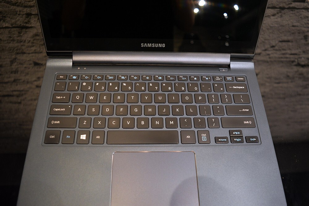 Samsung ATIV NP940X3G-K04US 13.3″ QHD Touch-screen, Intel i7 4500U, SSD 256GB