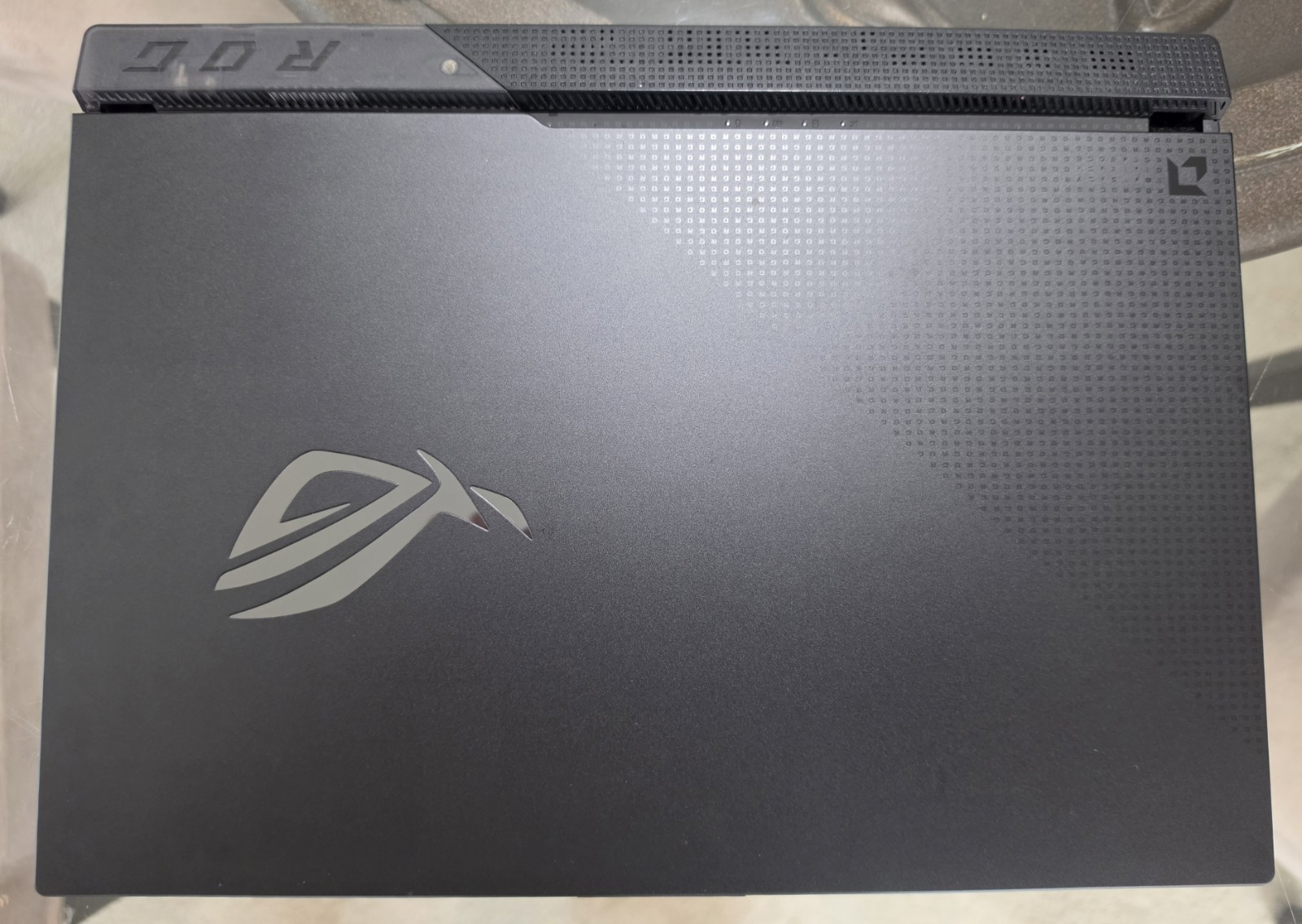 Asus ROG Strix G513QY 15.6″ Ryzen 9 5900HX 3.3GHz, 16GB RAM, 500 GB SSD, RX 6800
