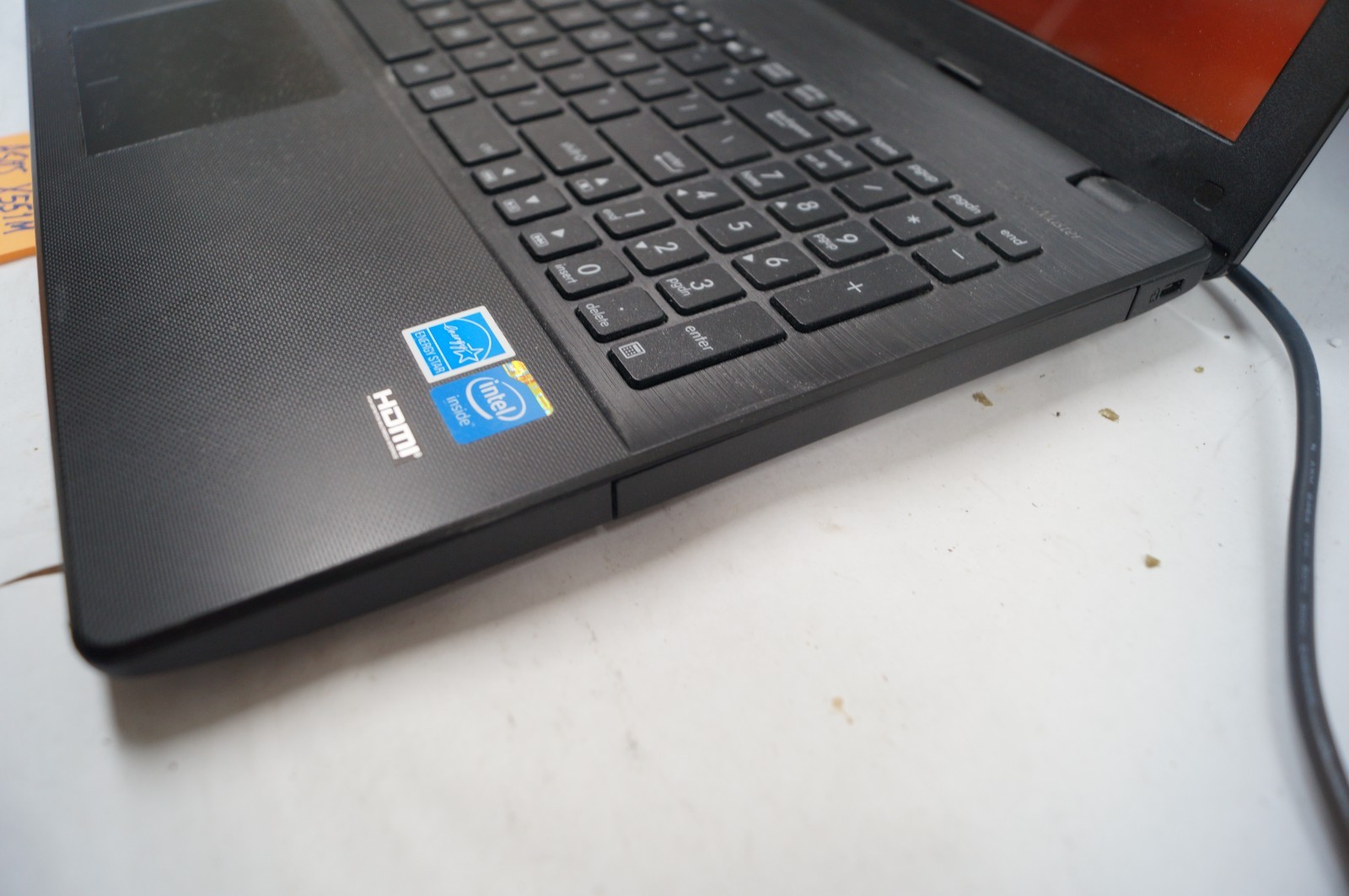 ASUS X551M ATHEROS AR5B125 15.5″ 2.16GHz 186GB HD 4G RAM WIN8.1 MSOff WORKS B153