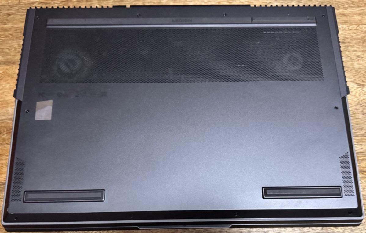 Lenovo Legion 7i 1Gray 165Hz QHD+ i9-11980HK 2.60GHz 32GB 2TB SSD RTX 3080 16GB