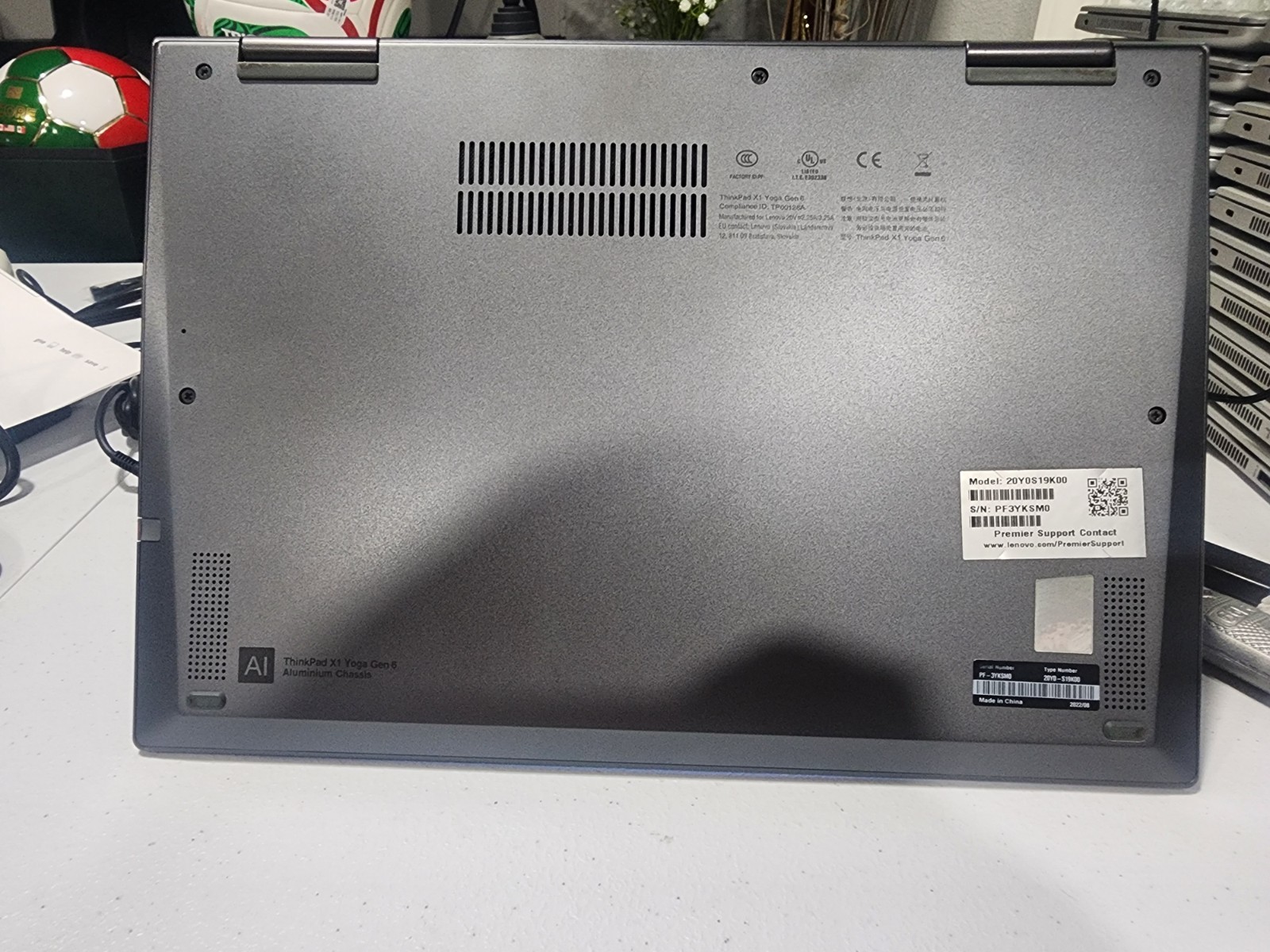 Lenovo ThinkPad X1 Yoga Gen 6