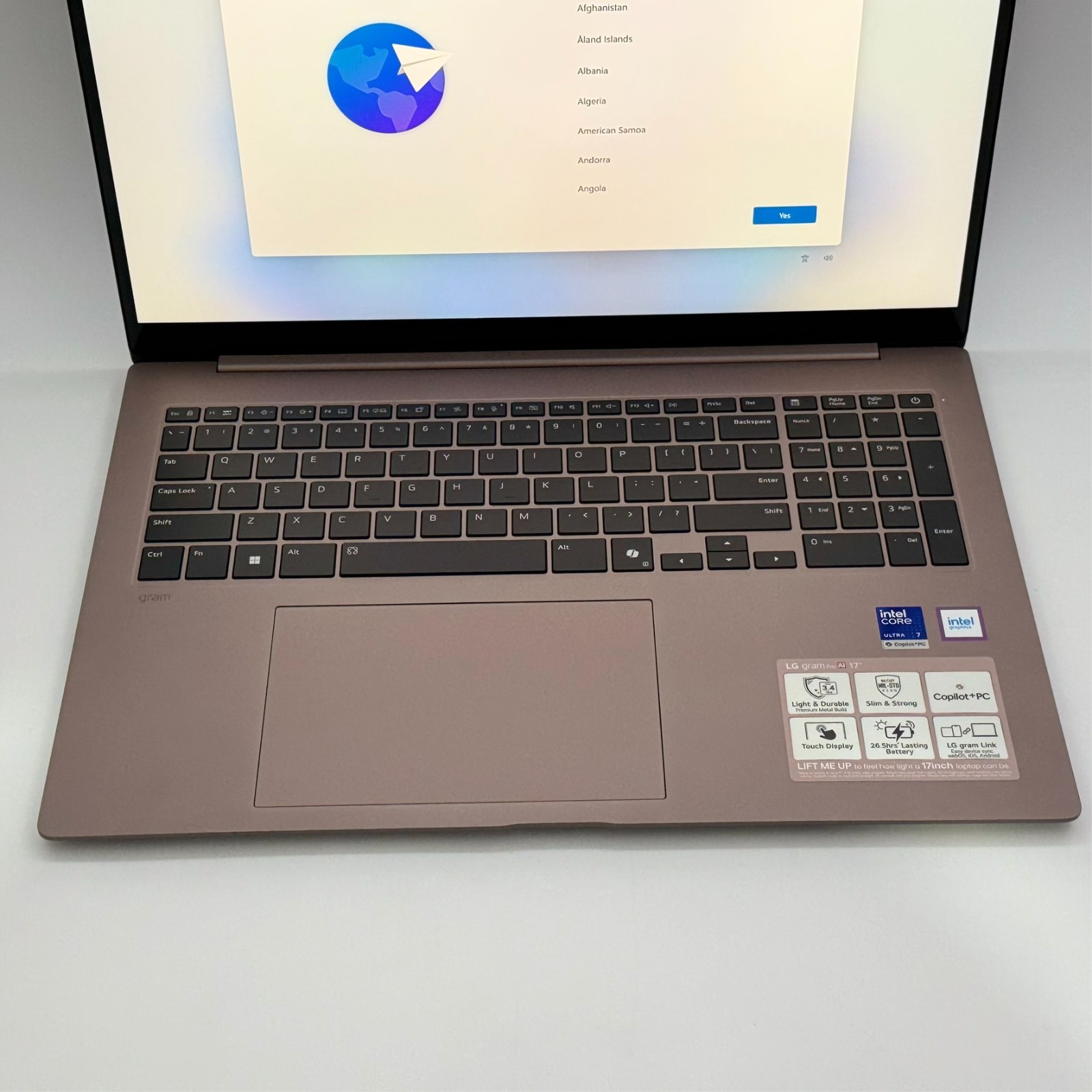 LG gram Max 17″ Touch Laptop Intel Core Ultra 7 32GB RAM 1TB SSD Matte Bronze