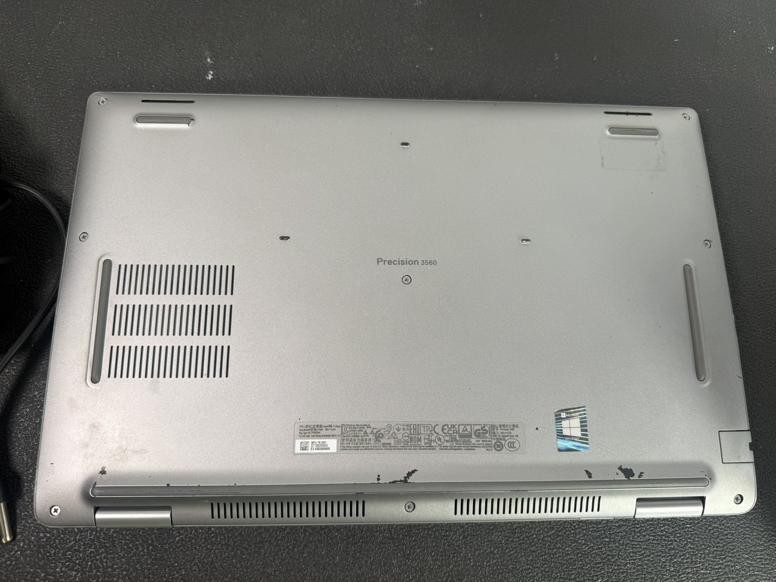 Dell Precision 3560 15″ i7-1185G7 32GB 512GB SSD NVIDIA Quadro T500 Mobile