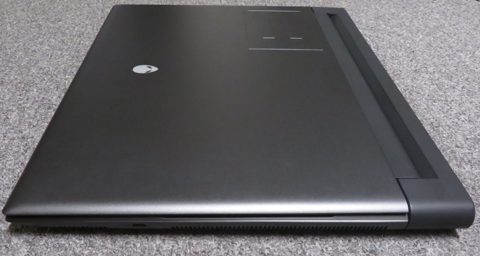 Dell Alienware m18 R2 Gaming Laptop 18″QHD+ i9-14900HX 64GB RAM 2TB SSD RTX 4090