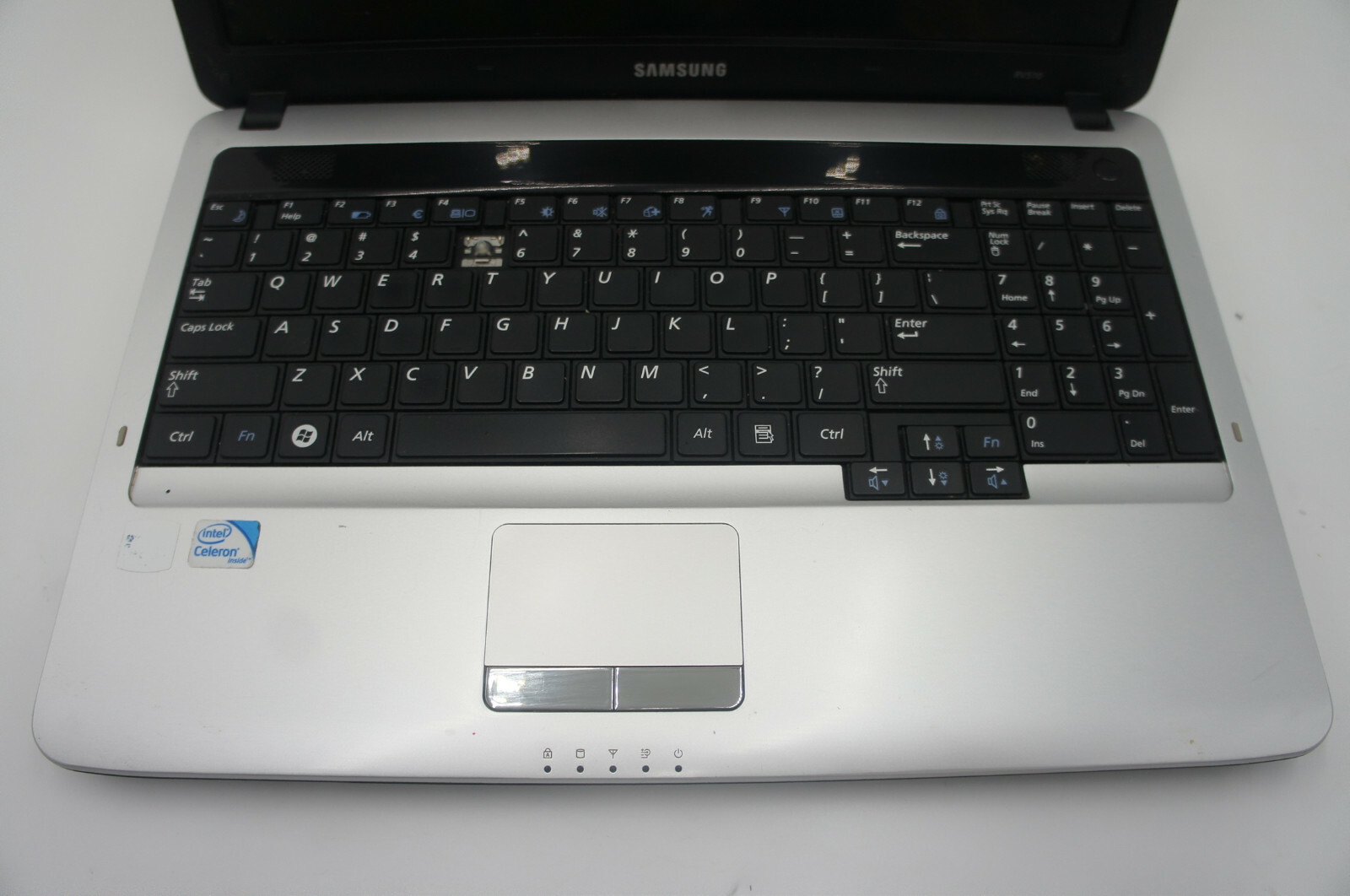🍀 PARTS REPAIR Samsung NP-RV510 15.6 Celeron 2.1 GHz Laptop Computer NO MEMORY