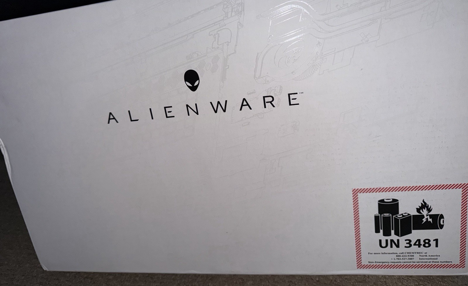 Alienware m17 R5 AMD Laptop 32 Gigs DDR5 Ram 1TB SSD 3070Ti GPU Perfect Shape