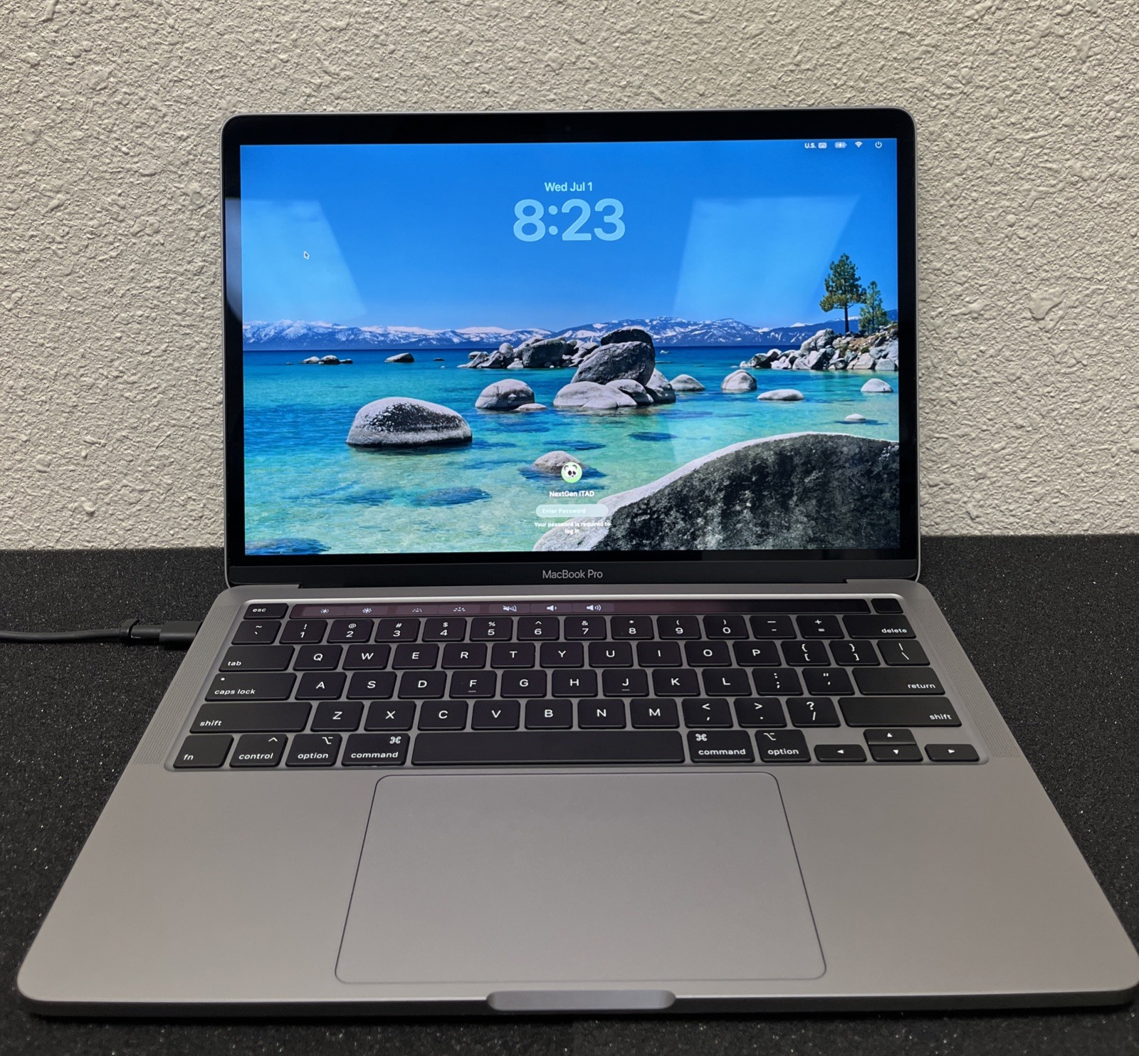 Apple MacBook Pro 2020 A2251 13.3″ i5-1038NG7 16GB 500GB NVME Laptop- Grade B