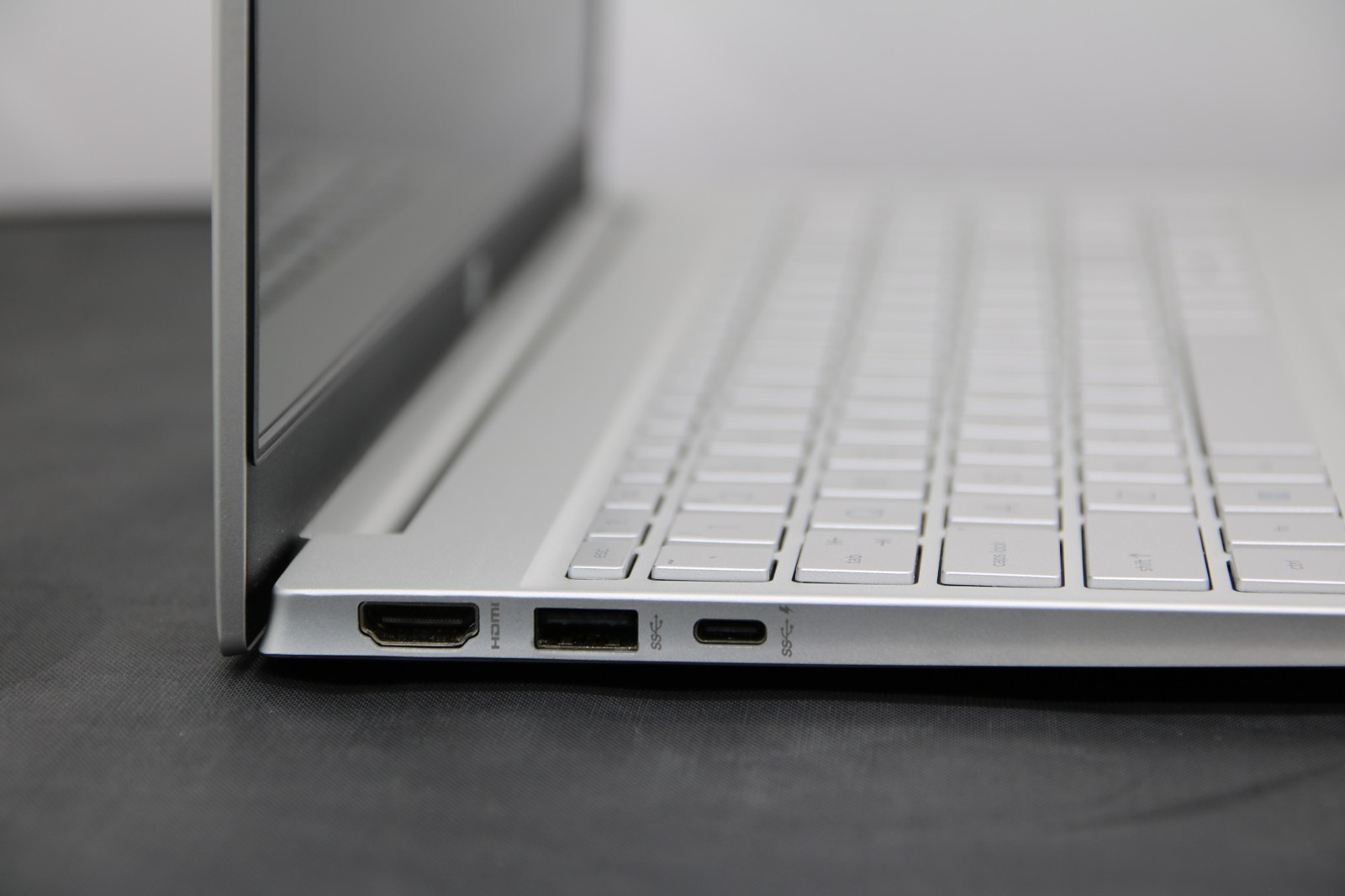 HP Pavilion 15-eg2078nr – i7-1260P – 16GB, 256GB, Windows 11 + Adapter