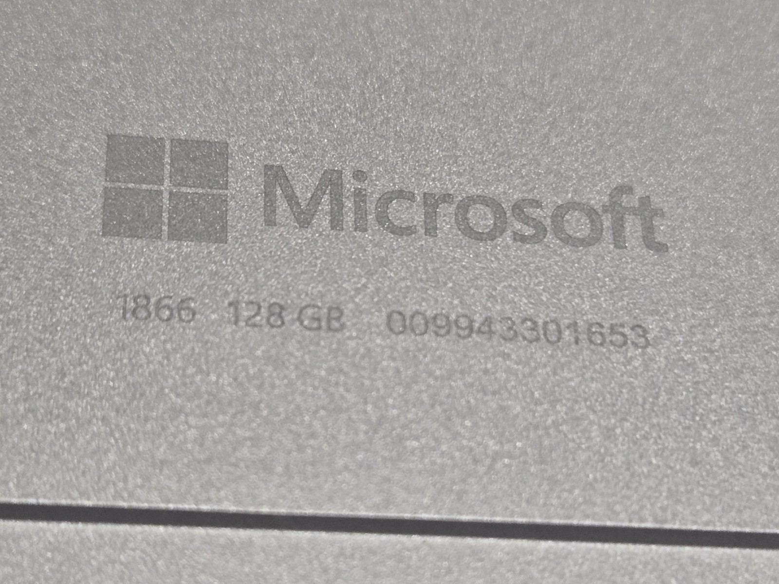 Microsoft Surface Pro 7 12″ i5 1.1GHz 8G 128G 👐🏾READ DETAILS👈🏾