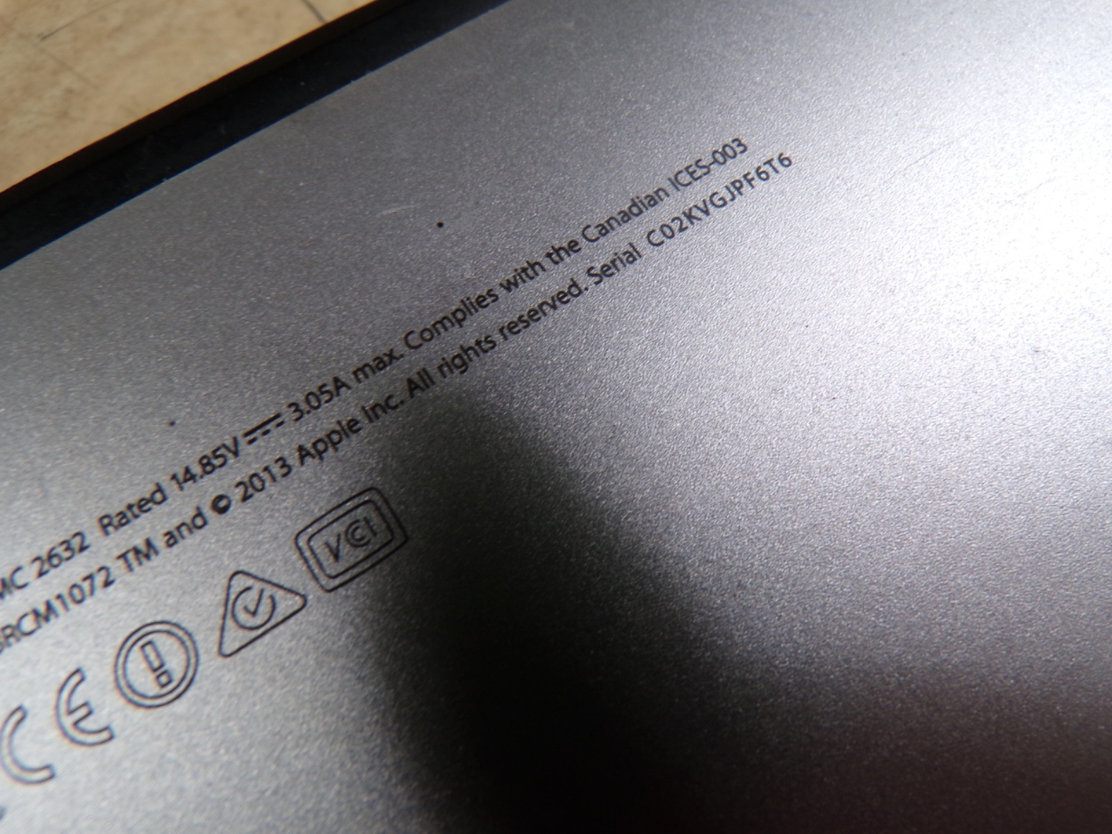 MACBOOK AIR “CORE I5” 1.3 13” (MID-2013) 1.3 GHZ CORE I5 (I5-4250U) 4GB RAM