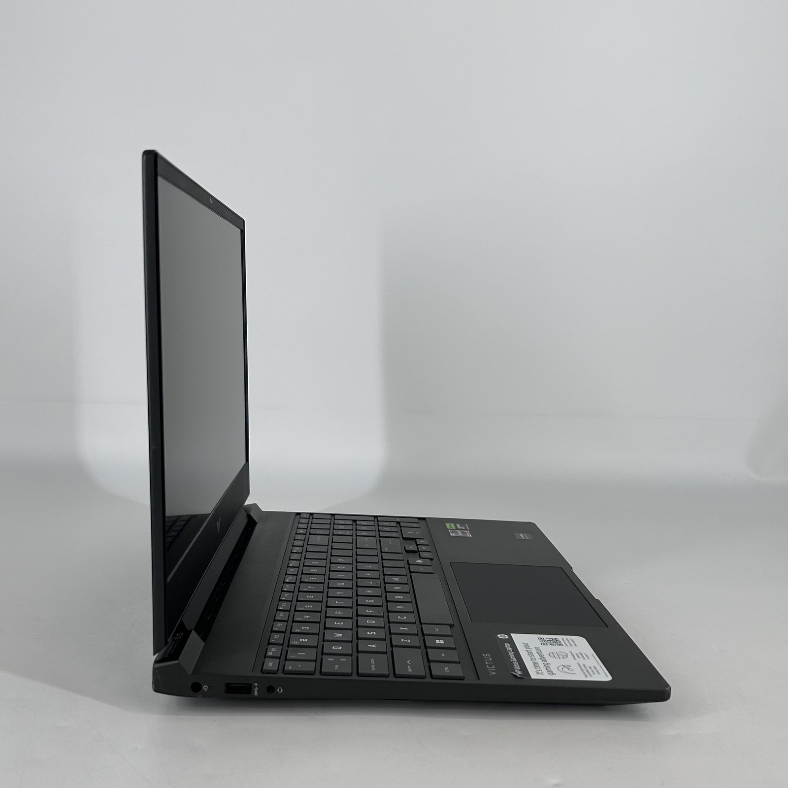 HP Victus Gaming 15.6 144Hz FHD 3.2 GHz Ryzen 7 7445HS 16GB 512GB SSD RTX 4050