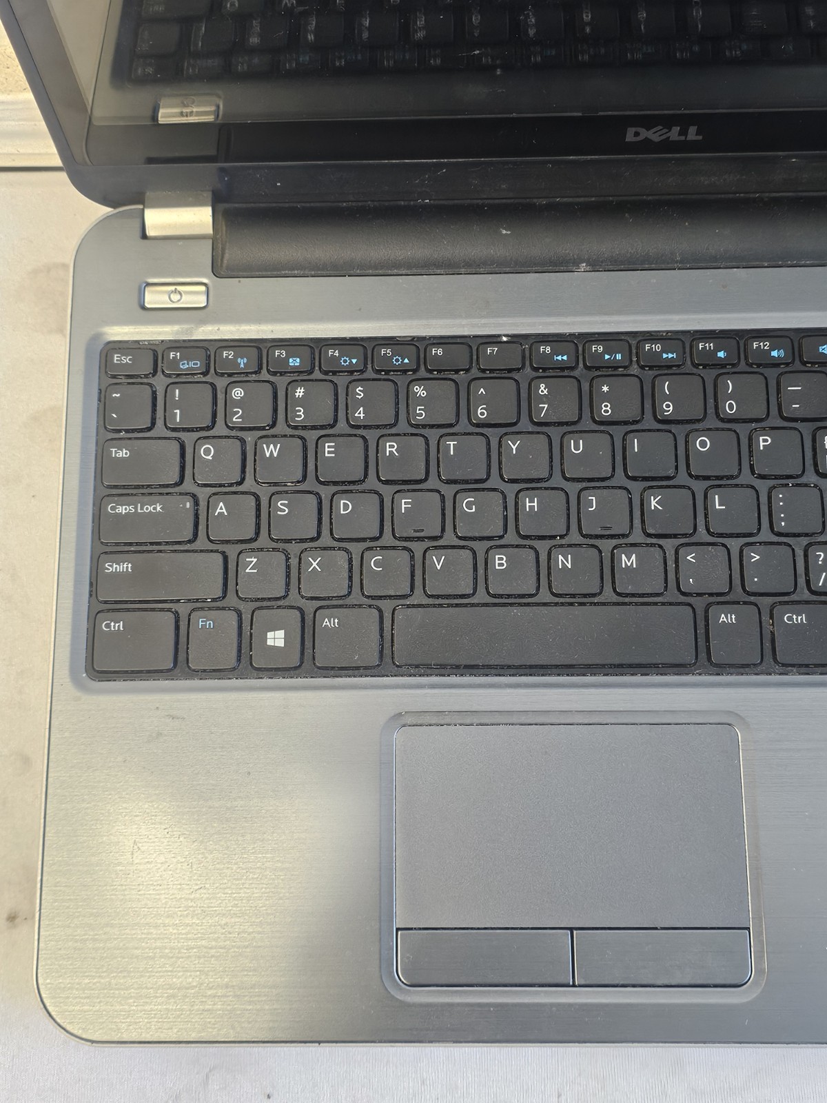 Dell Inspiron 5537 Laptop – Intel i5-4200u – 8GB RAM – 1TB HDD – Win 10 – READ