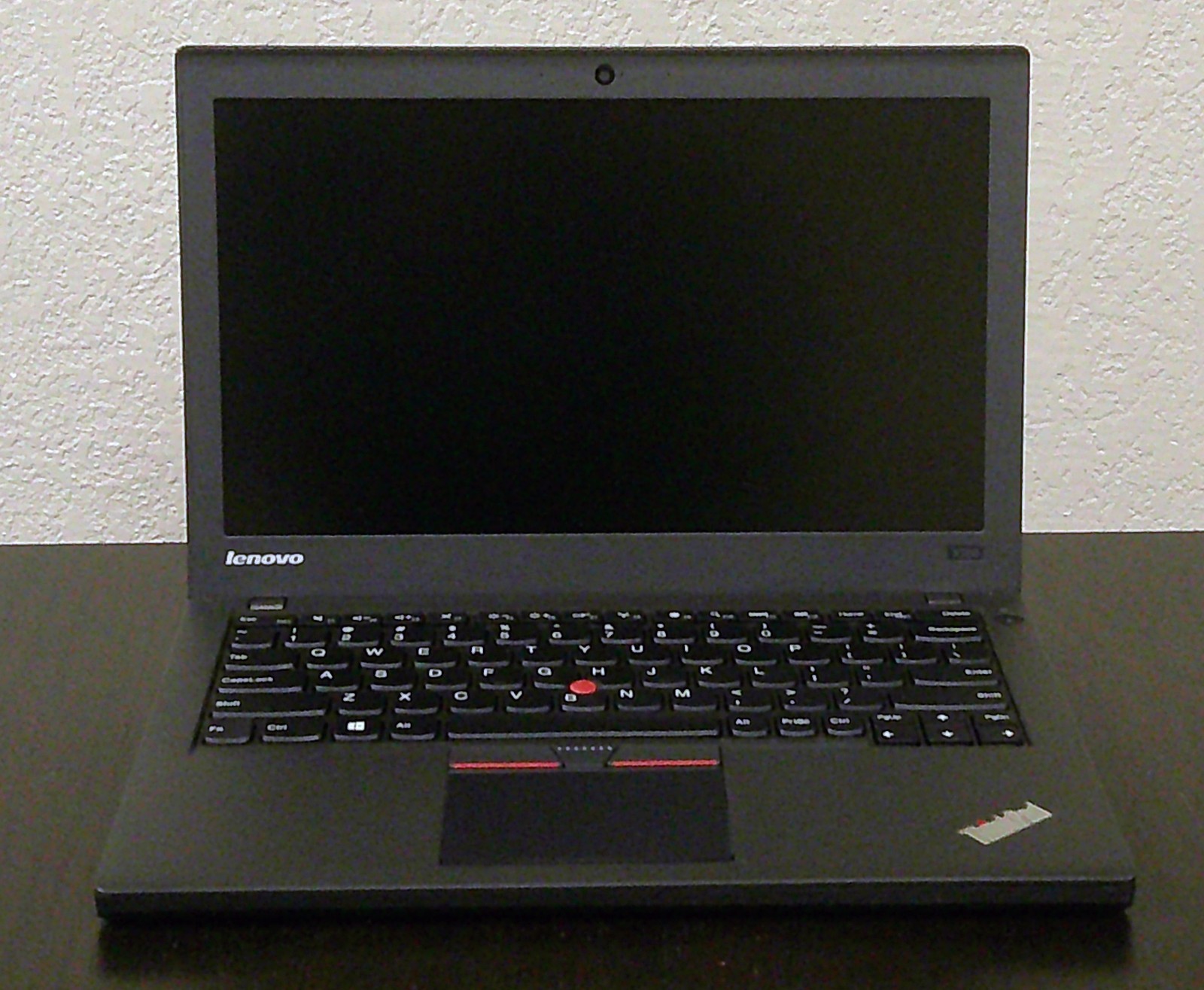 Lenovo ThinkPad X250 i5-5300U 8GB RAM 256GB SSD W10P 12.5” Webcam WiFi BT HD5500