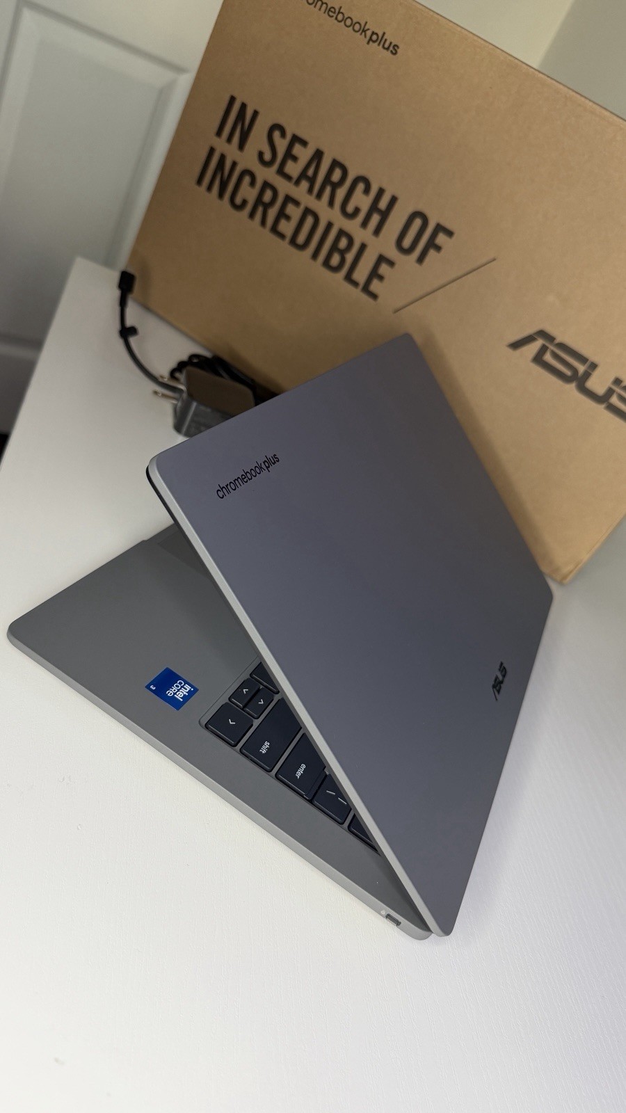 ASUS Chromebook Plus CX 14″ Touchscreen Laptop. Intel Core 3-N355, 256GB,8GB NEW