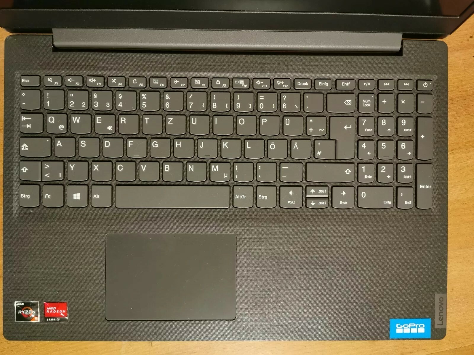Laptop Lenovo Ryzen 5 / 8GB Ram DDR4 / 500GB SSD / Radean Vega