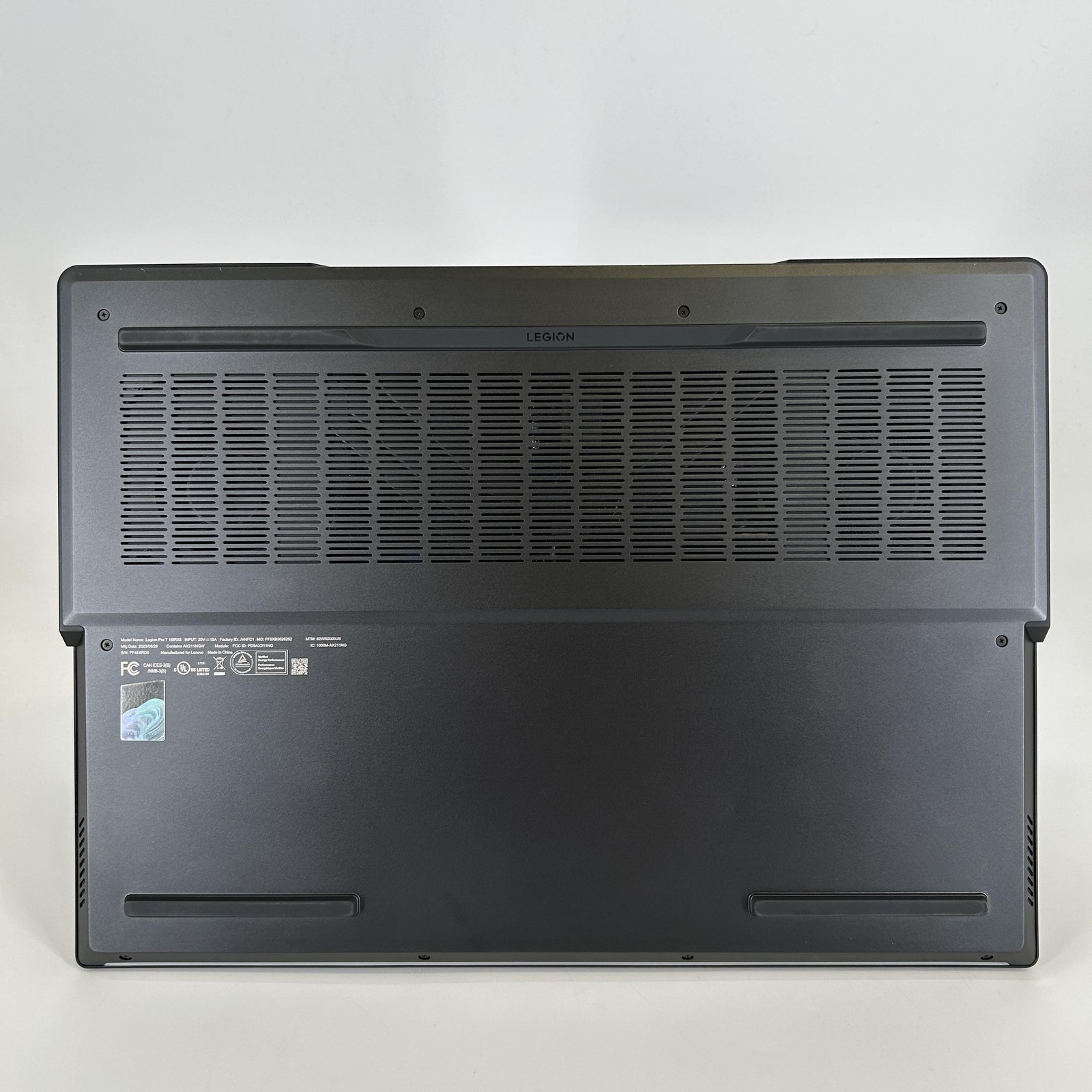 Lenovo Legion Pro 7i Gen 8 16 240Hz QHD+ 2.2GHz i9-13900HX 16GB 1TB SSD RTX 4070