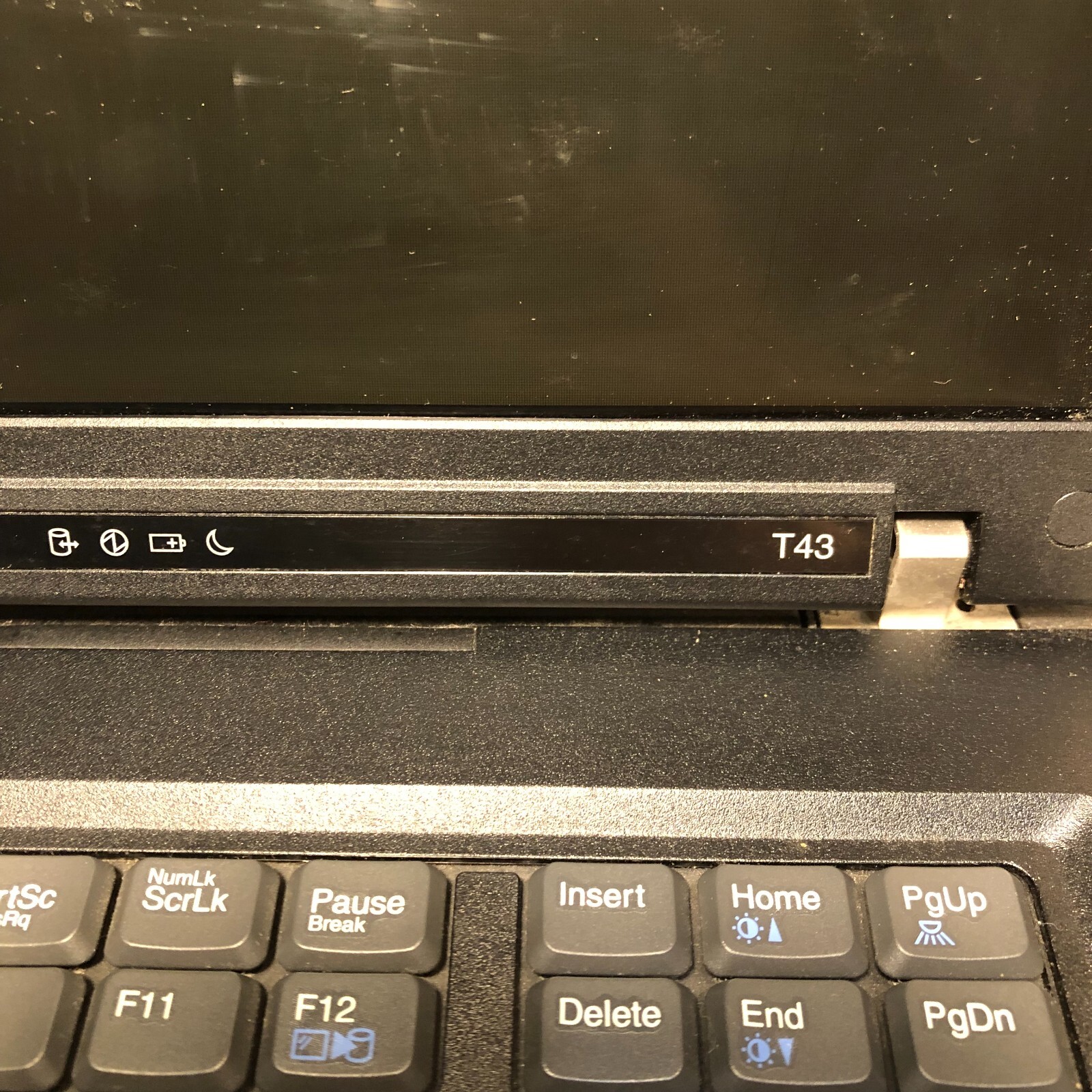 IBM Thinkpad Type 2668 Laptop SOLD AS IS (System Error)